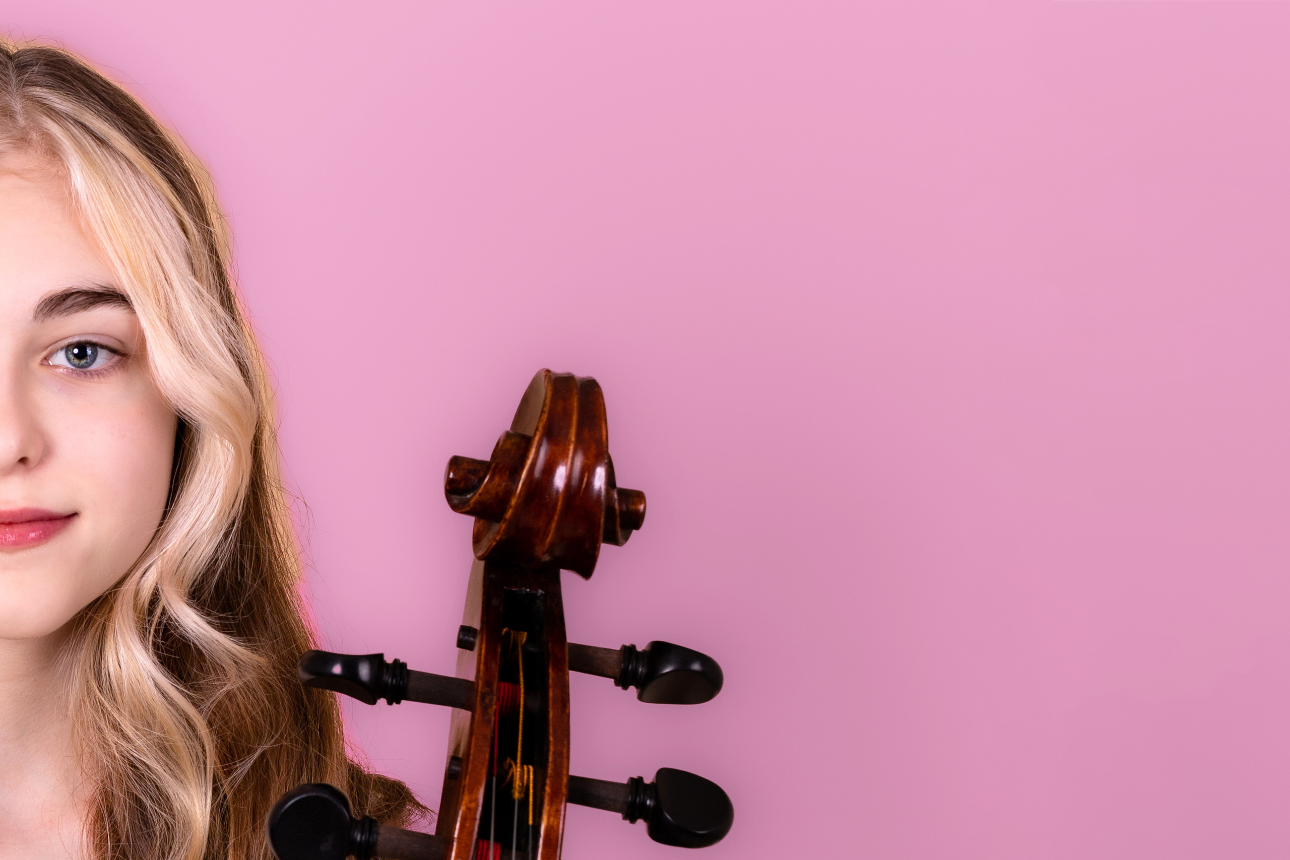 Музыкальное портфолио в студии Мини. Семейный и детский фотограф в Краснодаре Ирина Лаврецкая