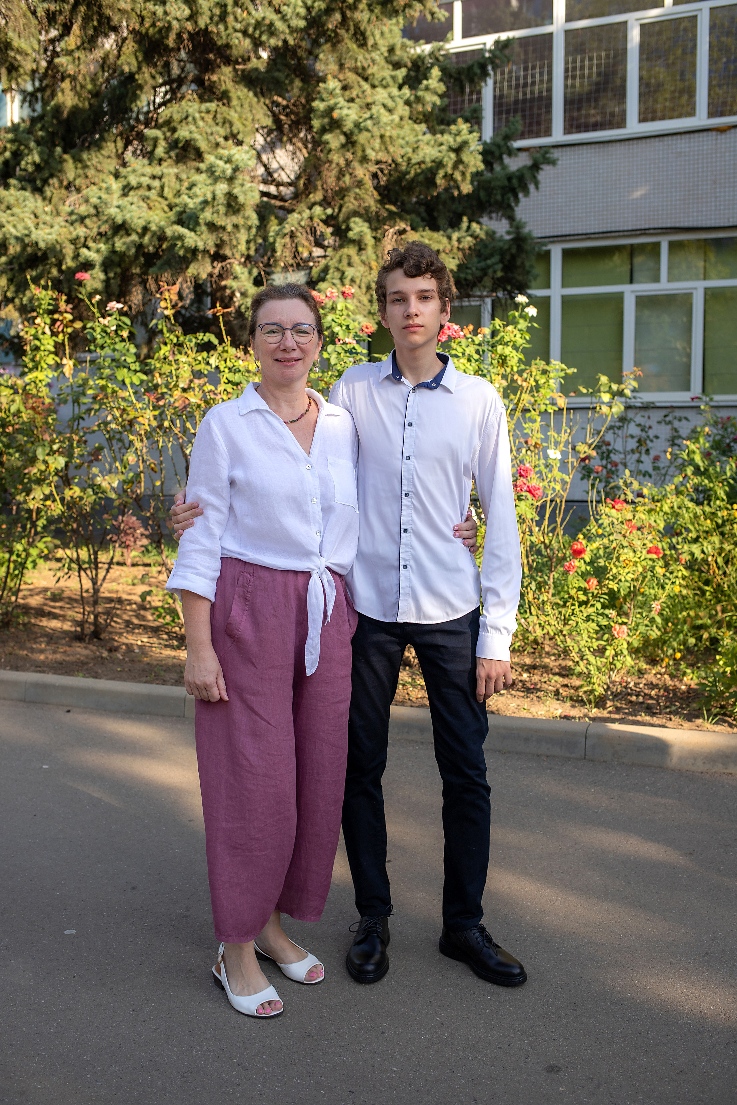 Линейка 11 класс. Семейный и детский фотограф в Краснодаре Ирина Лаврецкая
