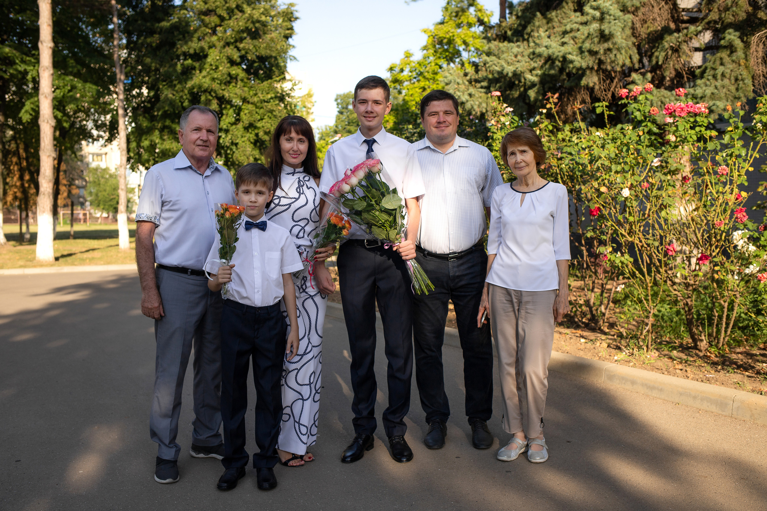 Линейка 11 класс. Семейный и детский фотограф в Краснодаре Ирина Лаврецкая