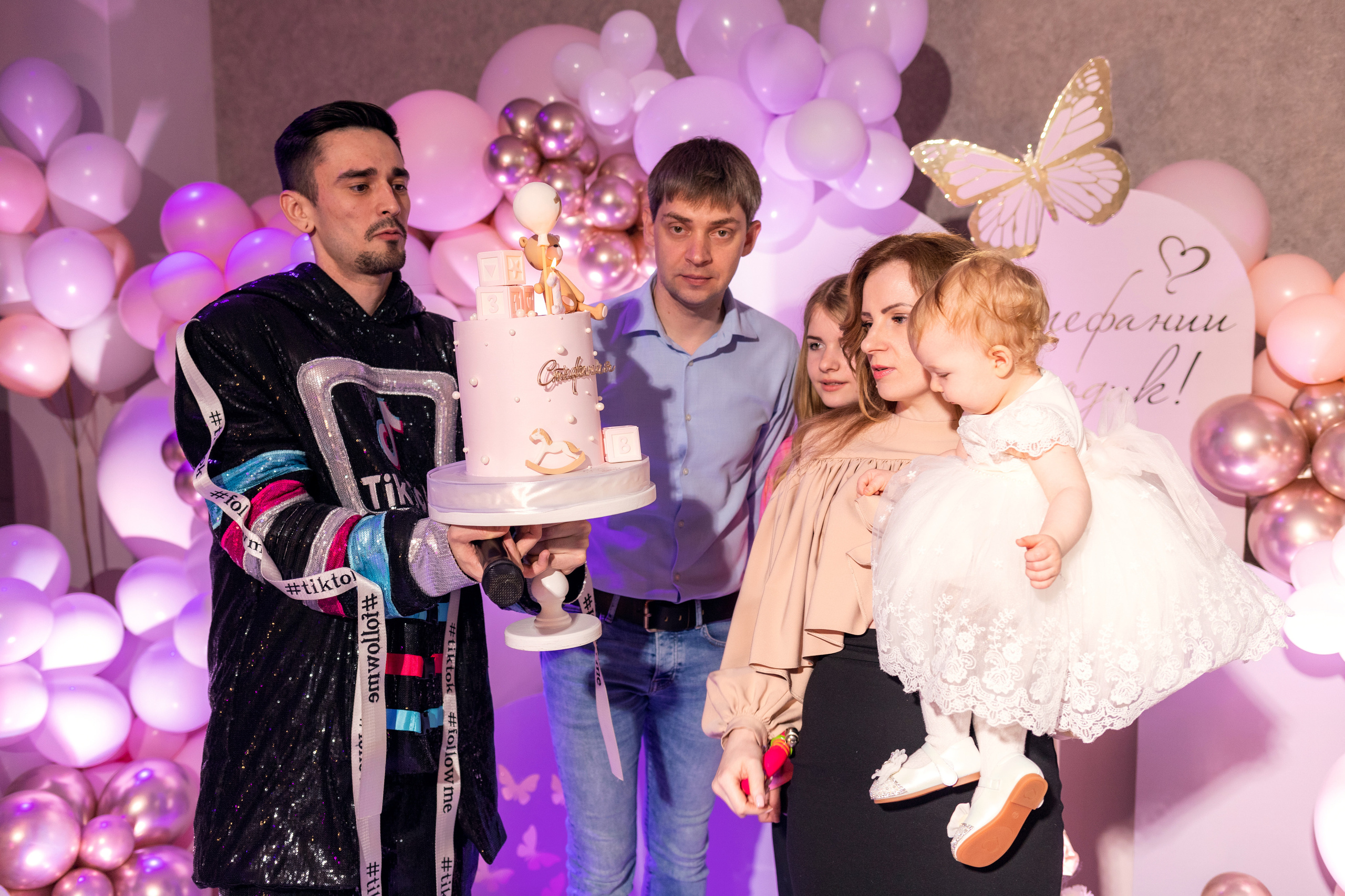 Годовасие Стефании в Домике в облаках. Семейный и детский фотограф в Краснодаре Ирина Лаврецкая