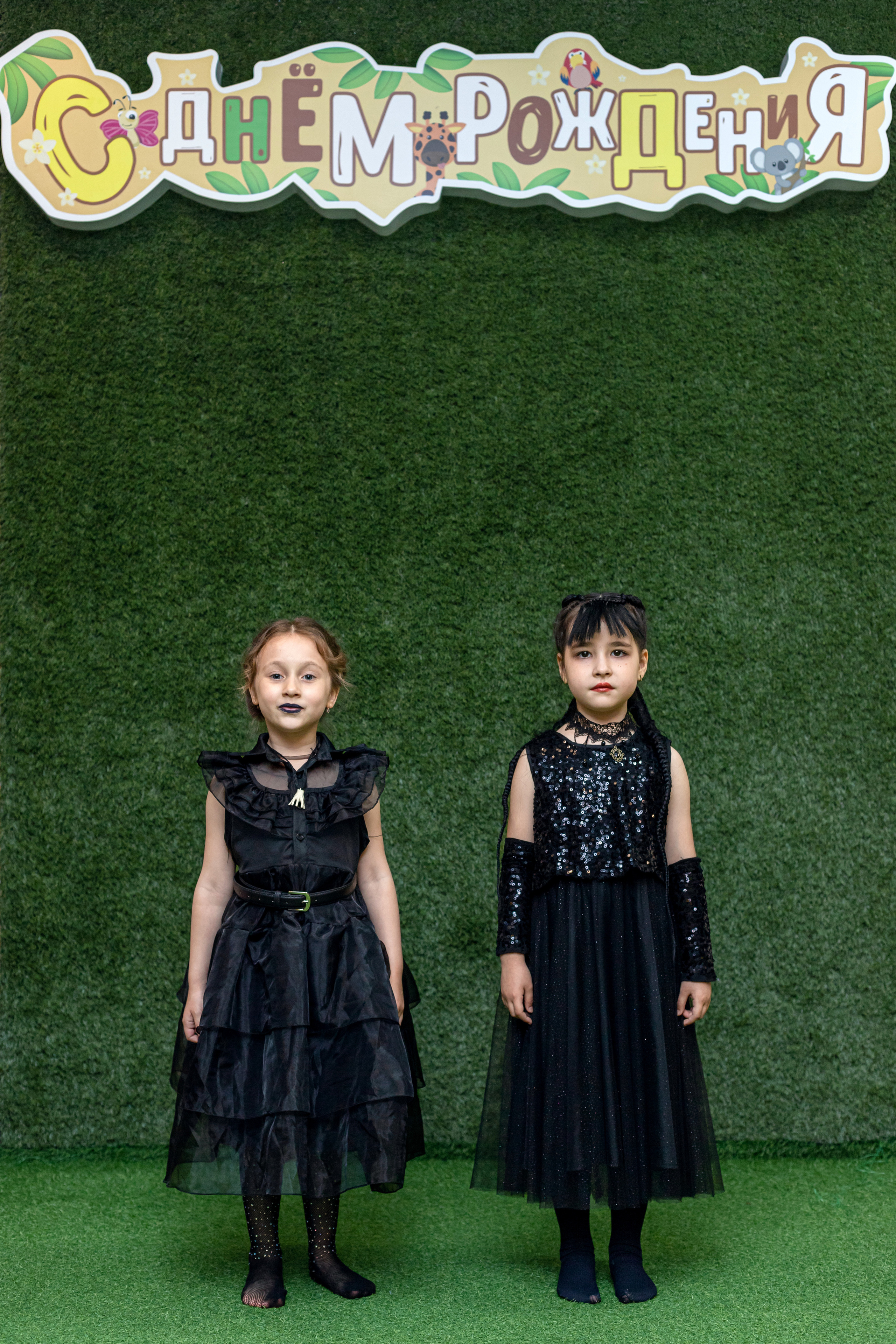 Детский день рождения в стиле Wendsday на площадке Playbery. Семейный и детский фотограф в Краснодаре Ирина Лаврецкая