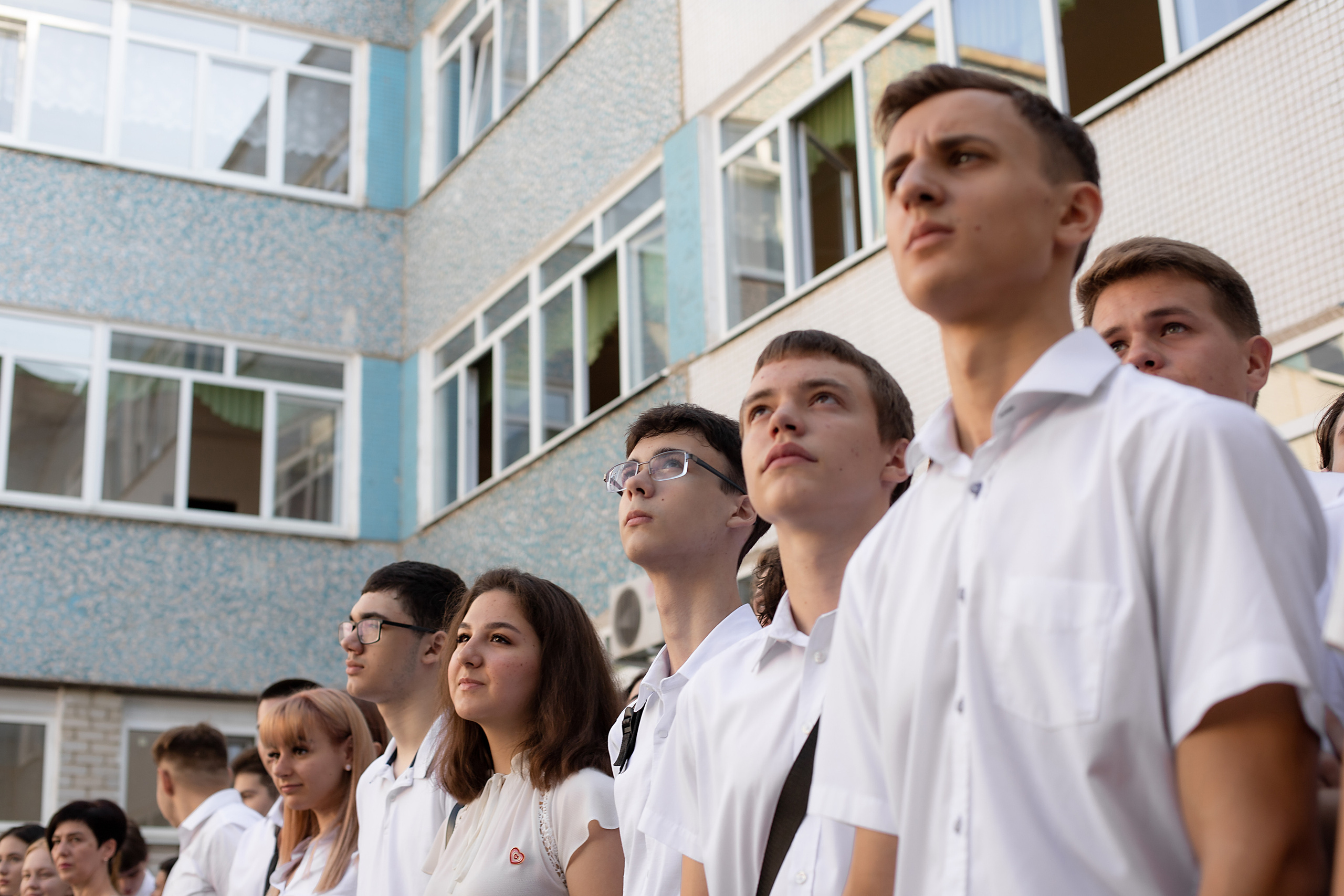 Линейка 11 класс. Семейный и детский фотограф в Краснодаре Ирина Лаврецкая