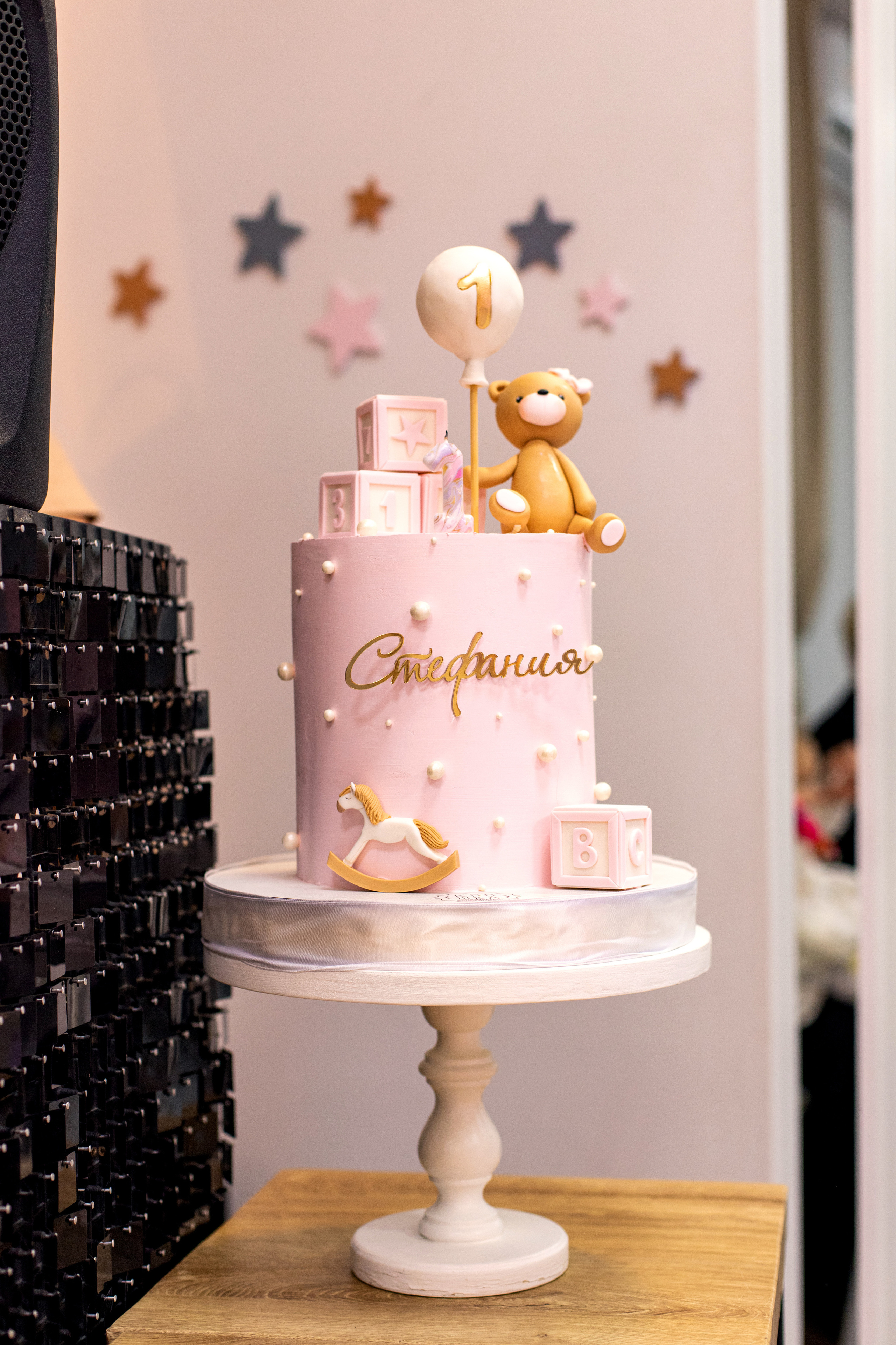 Годовасие Стефании в Домике в облаках. Семейный и детский фотограф в Краснодаре Ирина Лаврецкая