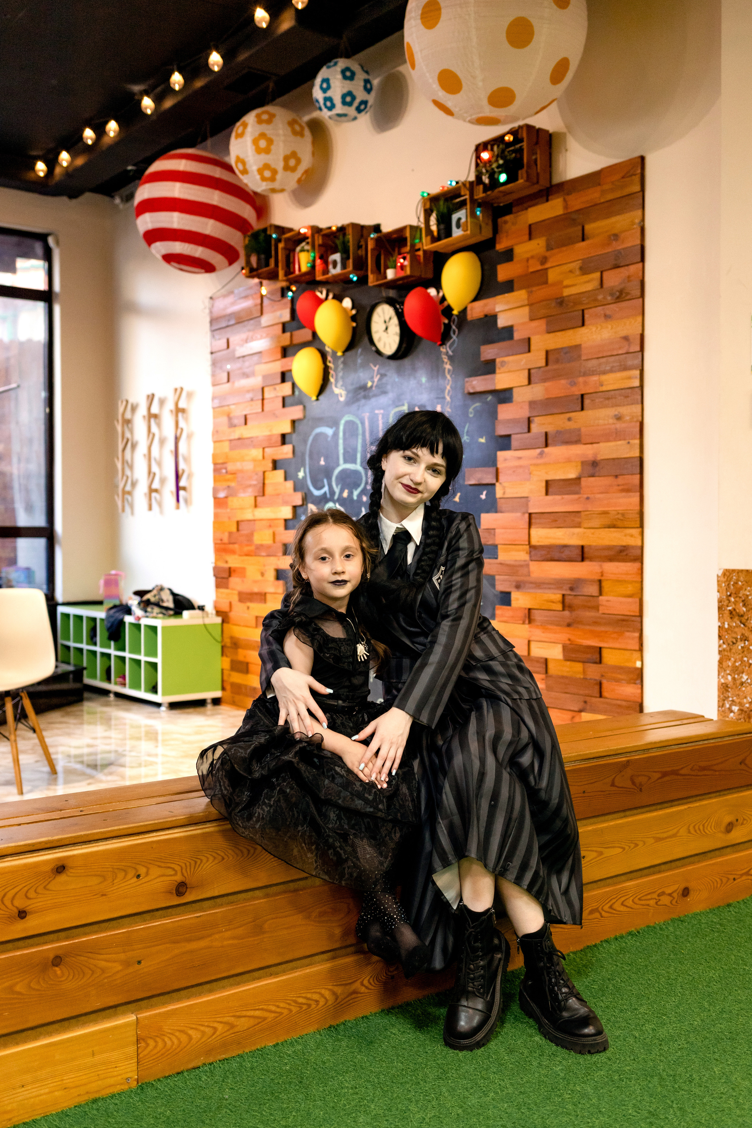 Детский день рождения в стиле Wendsday на площадке Playbery. Семейный и детский фотограф в Краснодаре Ирина Лаврецкая