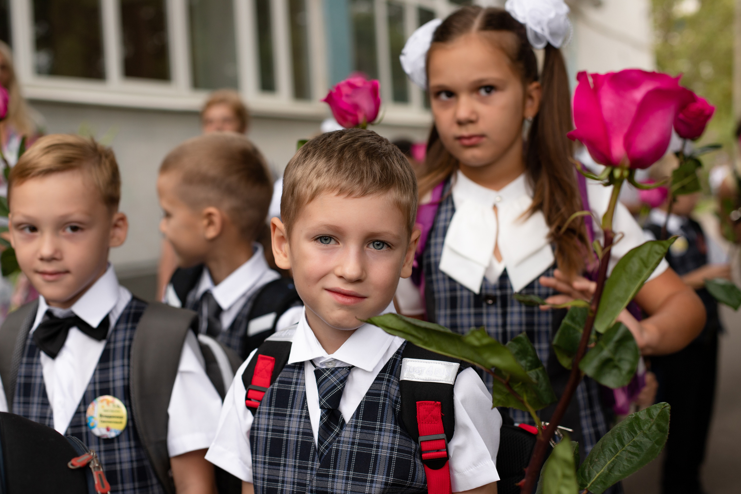 Линейка 1 класс. Семейный и детский фотограф в Краснодаре Ирина Лаврецкая