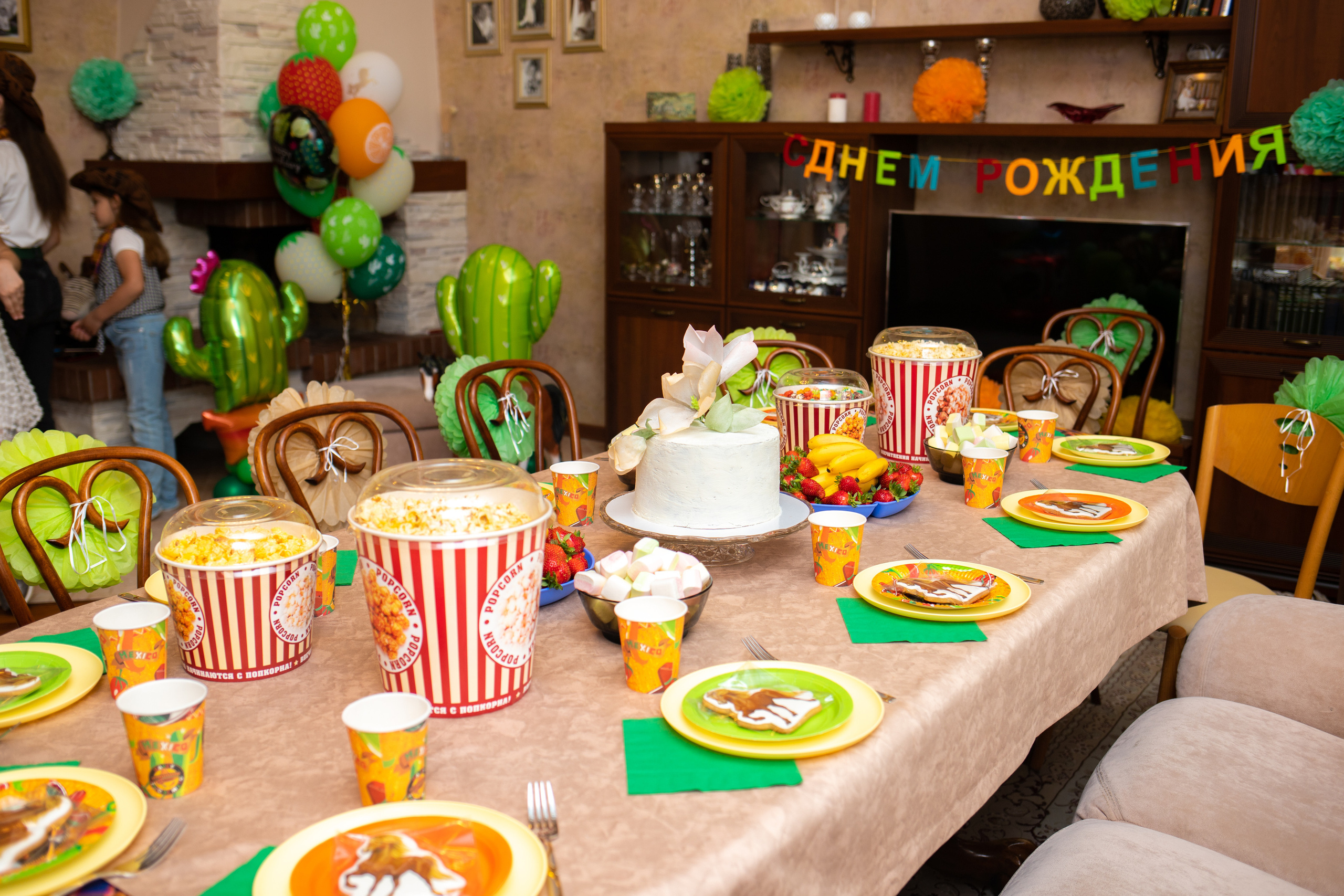 Детский день рождения. Домашний репортаж. Семейный и детский фотограф в Краснодаре Ирина Лаврецкая