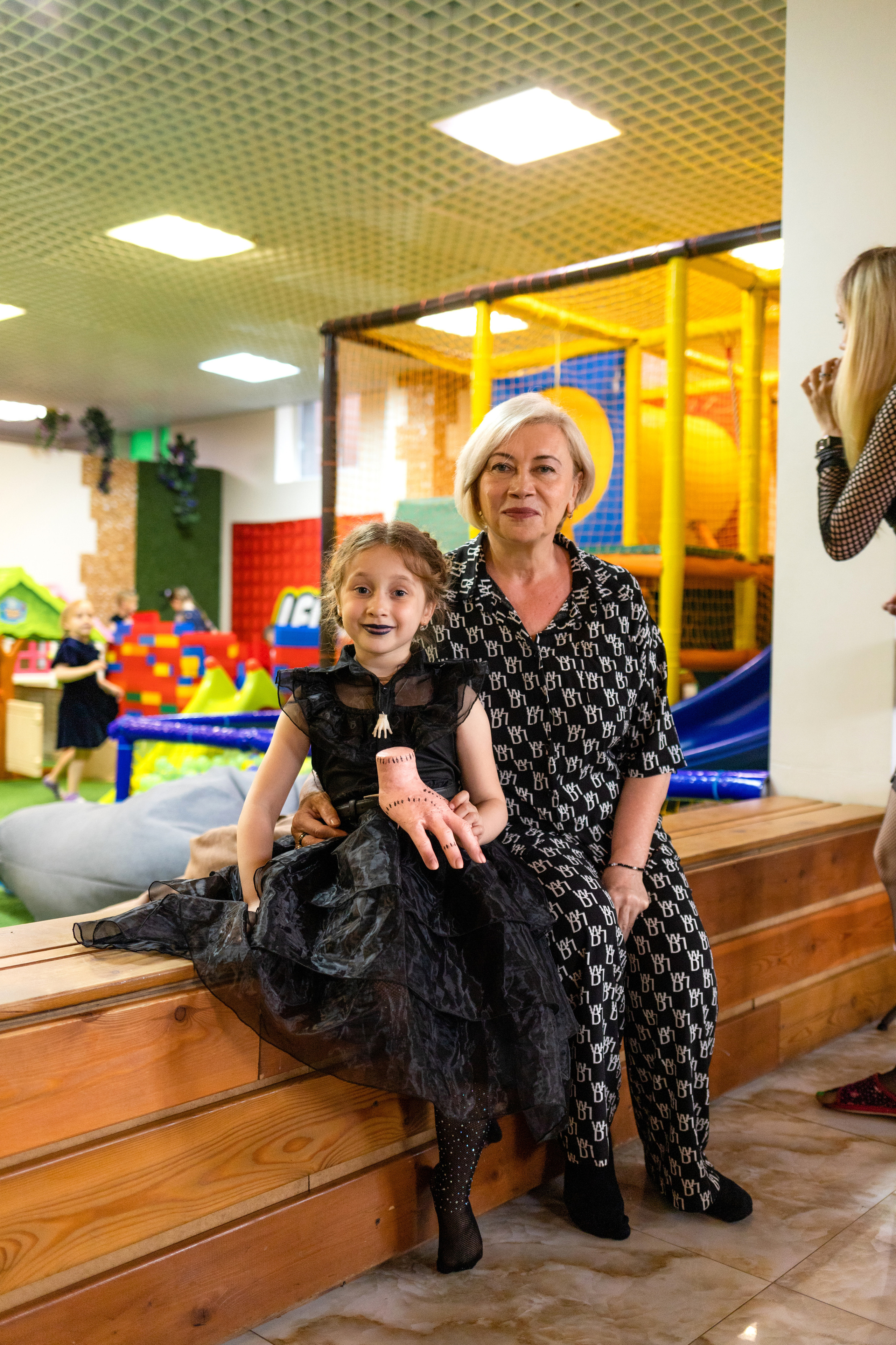 Детский день рождения в стиле Wendsday на площадке Playbery. Семейный и детский фотограф в Краснодаре Ирина Лаврецкая