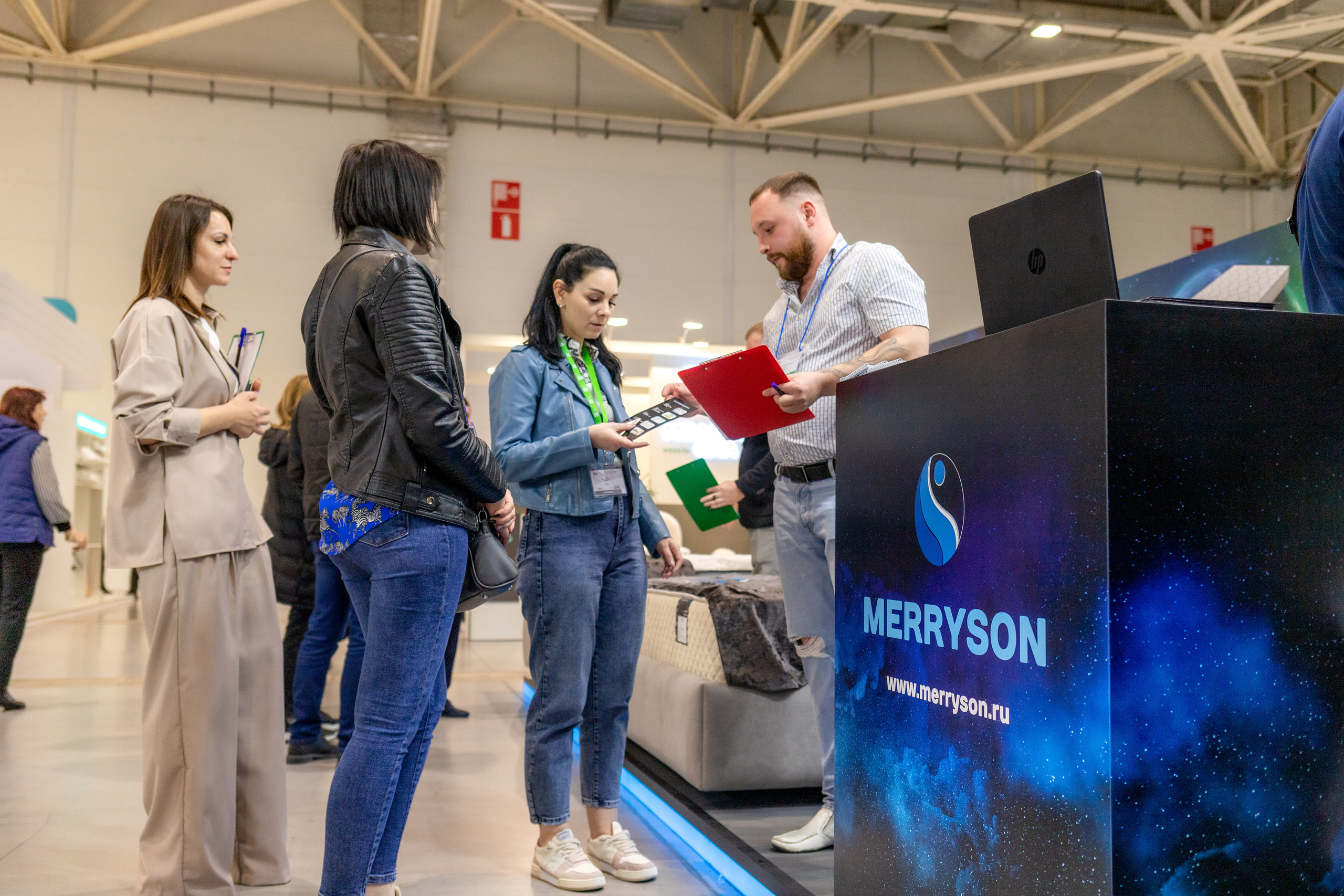 Репортажная съёмка с выставки в ЭКПОГРАД-ЮГ. Семейный и детский фотограф в Краснодаре Ирина Лаврецкая