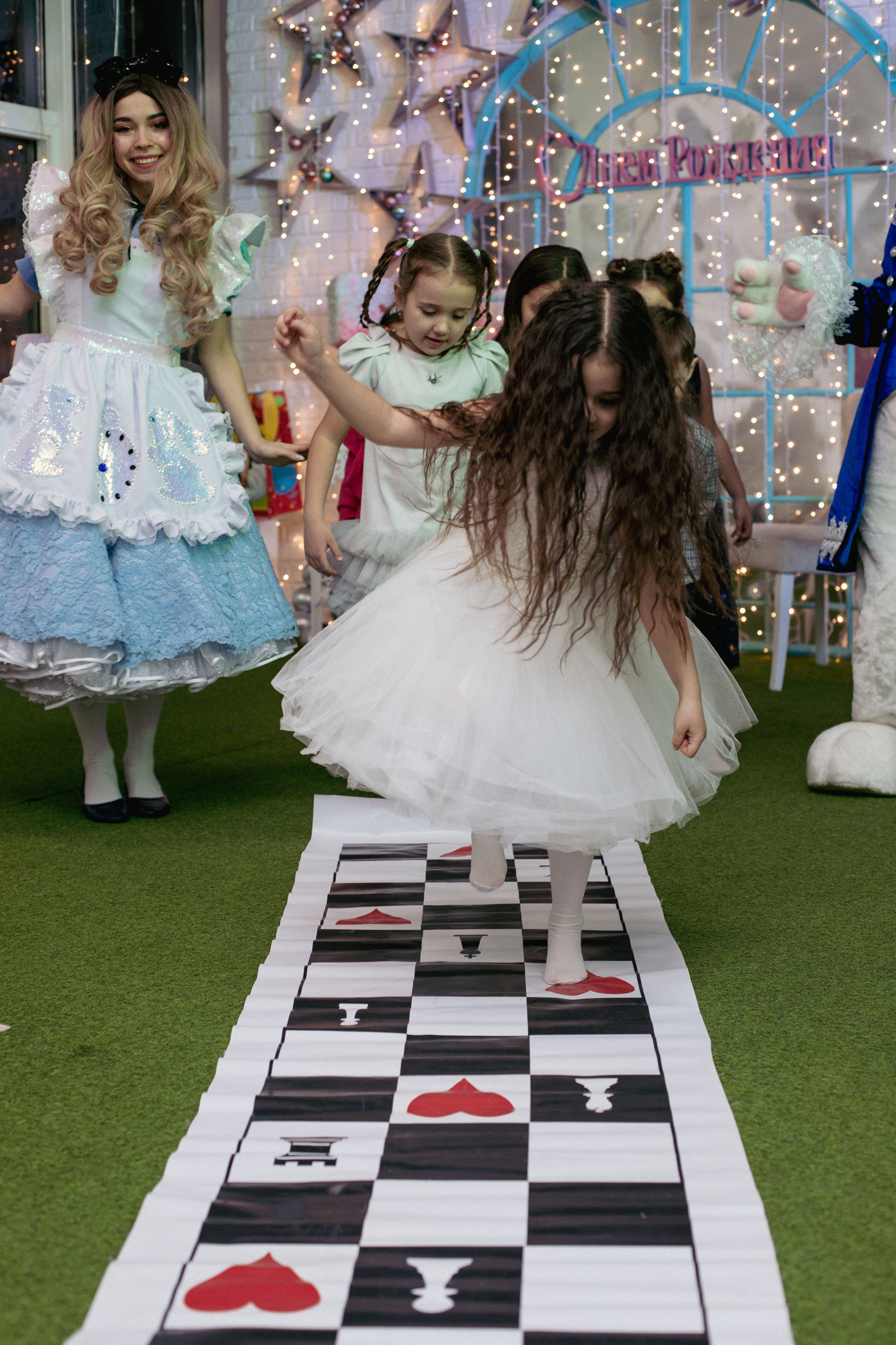 День рождения в Стране Чудес. Семейный и детский фотограф в Краснодаре Ирина Лаврецкая