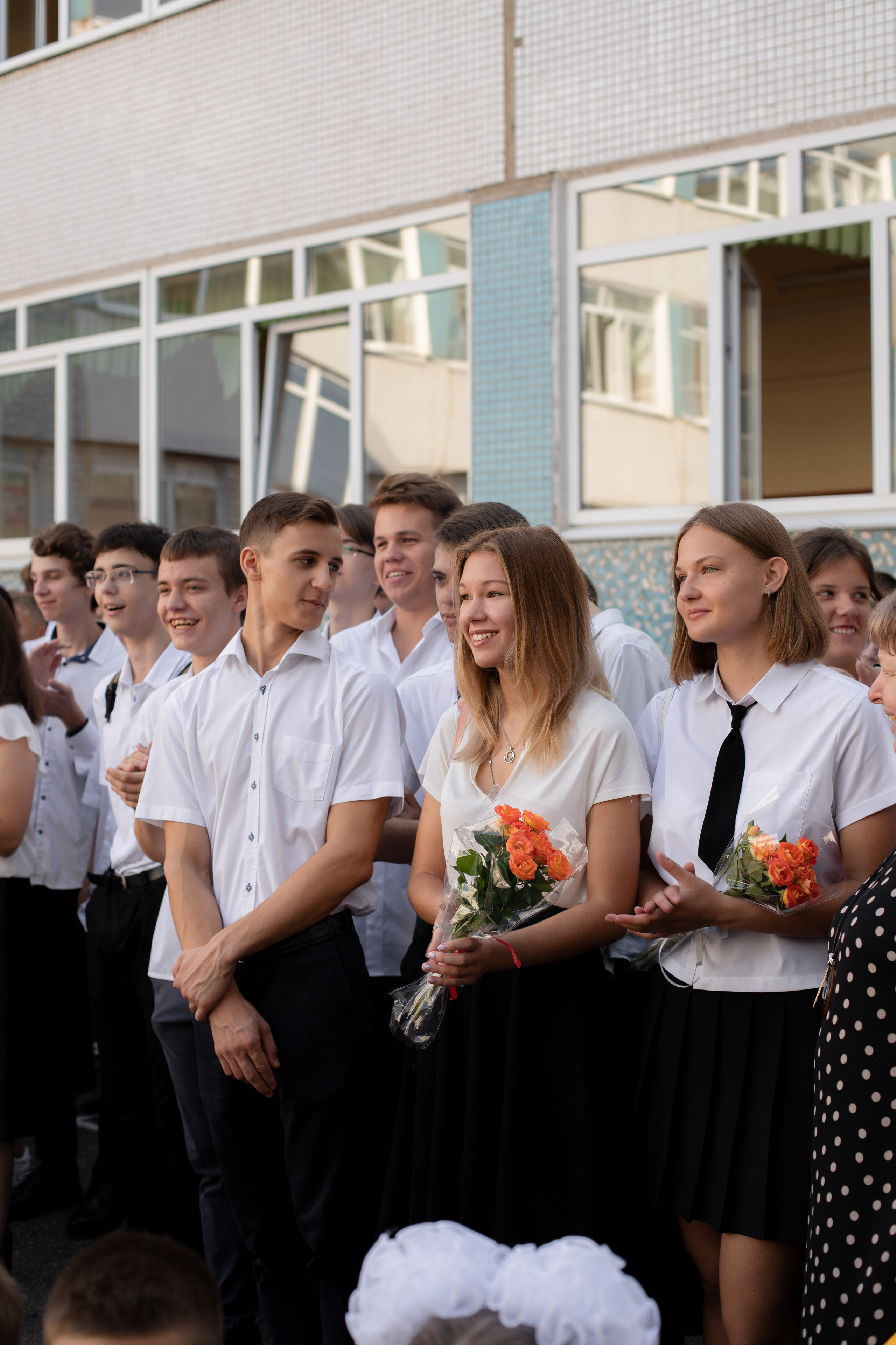 Линейка 11 класс. Семейный и детский фотограф в Краснодаре Ирина Лаврецкая