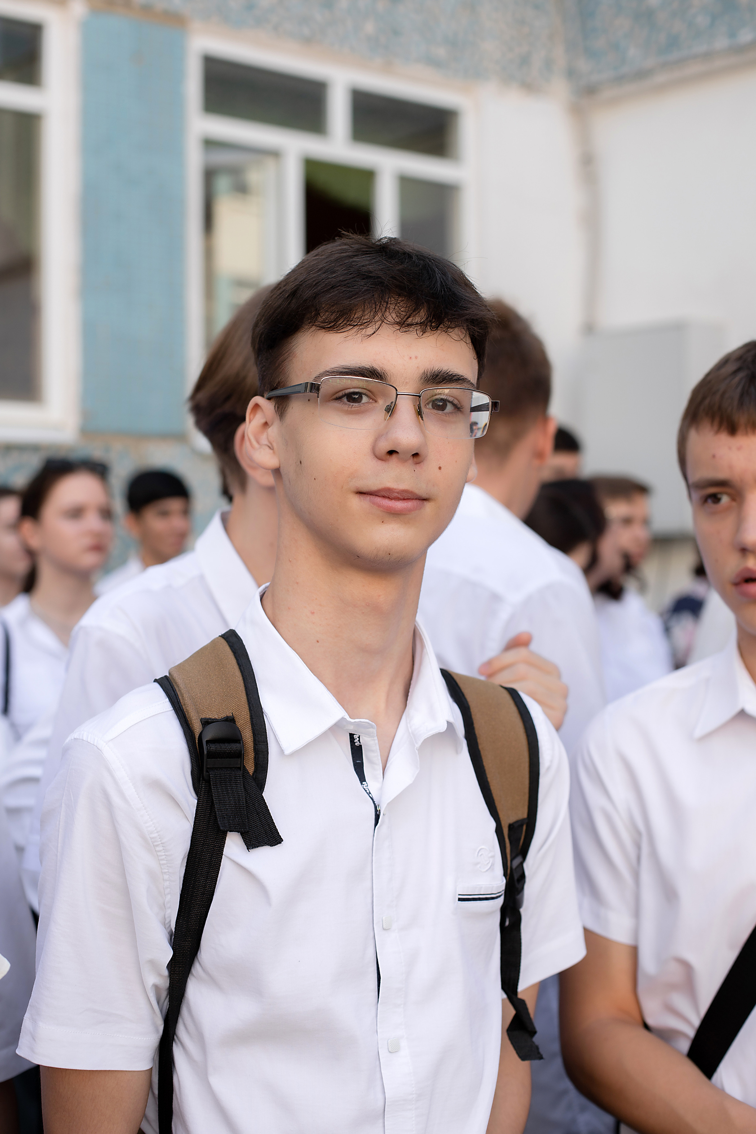 Линейка 11 класс. Семейный и детский фотограф в Краснодаре Ирина Лаврецкая