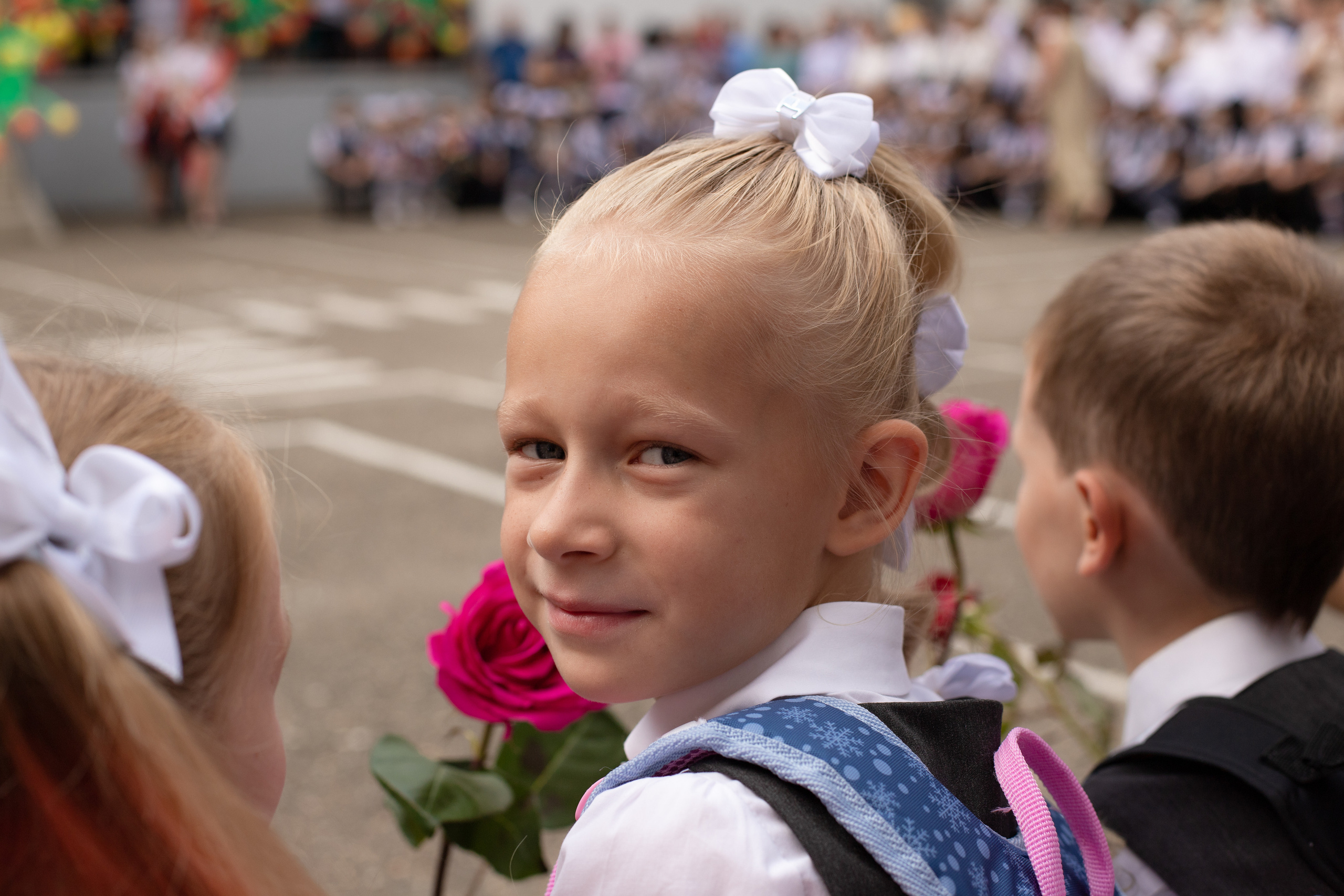 Линейка 1 класс. Семейный и детский фотограф в Краснодаре Ирина Лаврецкая