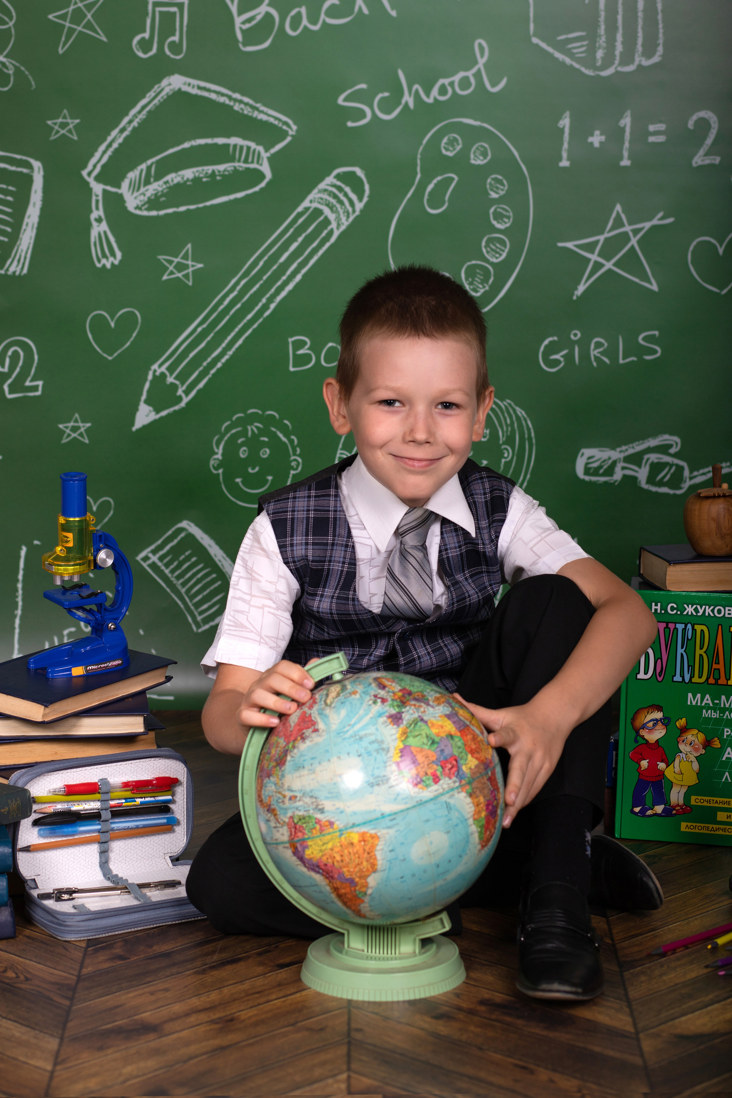 В студии Мини 1 класс. Семейный и детский фотограф в Краснодаре Ирина Лаврецкая