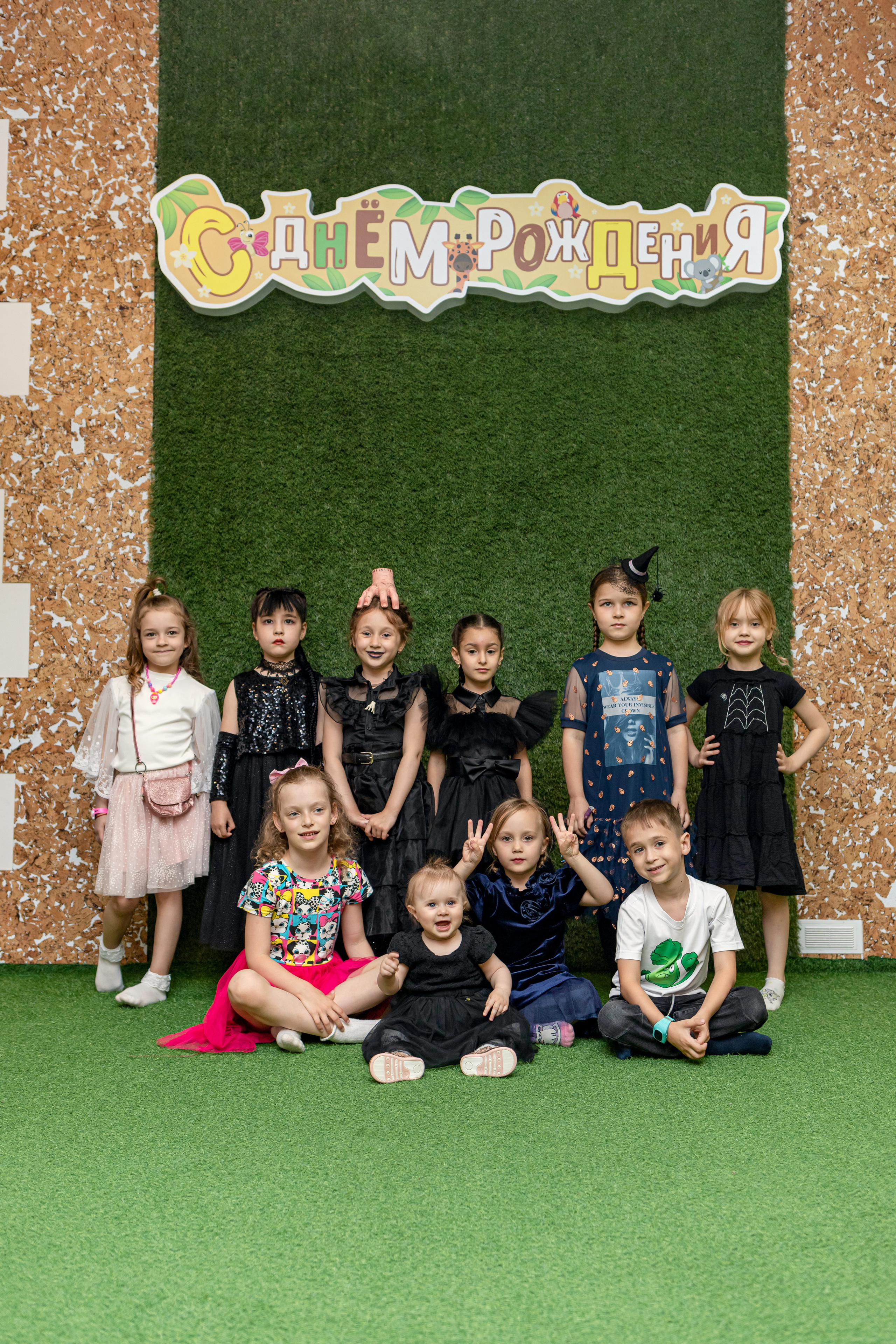 Детский день рождения в стиле Wendsday на площадке Playbery. Семейный и детский фотограф в Краснодаре Ирина Лаврецкая