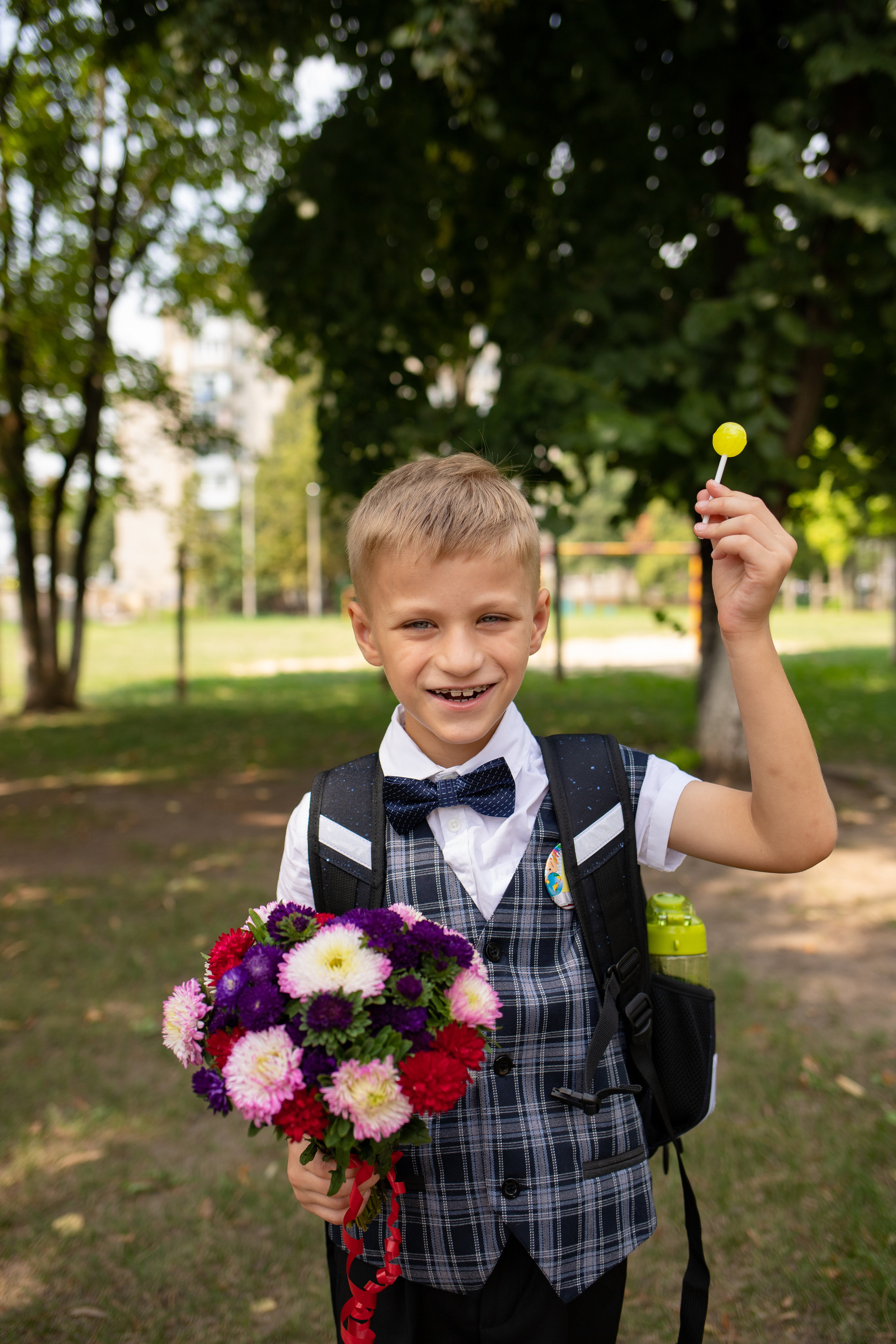 Линейка 1 класс. Семейный и детский фотограф в Краснодаре Ирина Лаврецкая