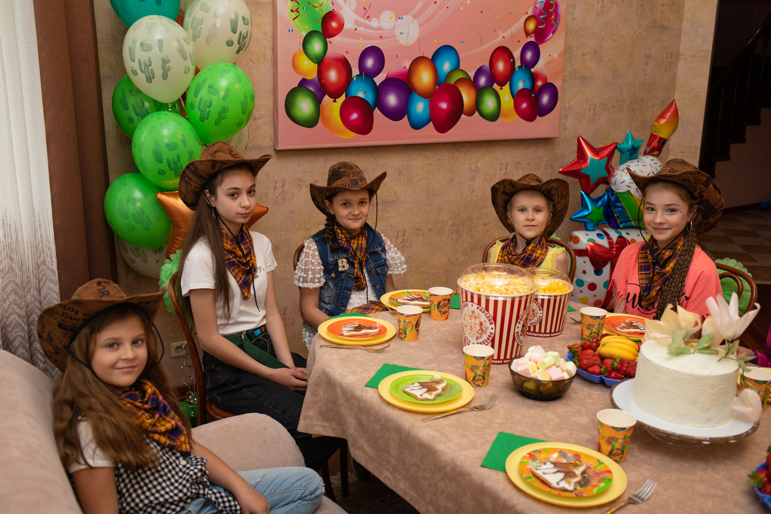 Детский день рождения. Домашний репортаж. Семейный и детский фотограф в Краснодаре Ирина Лаврецкая