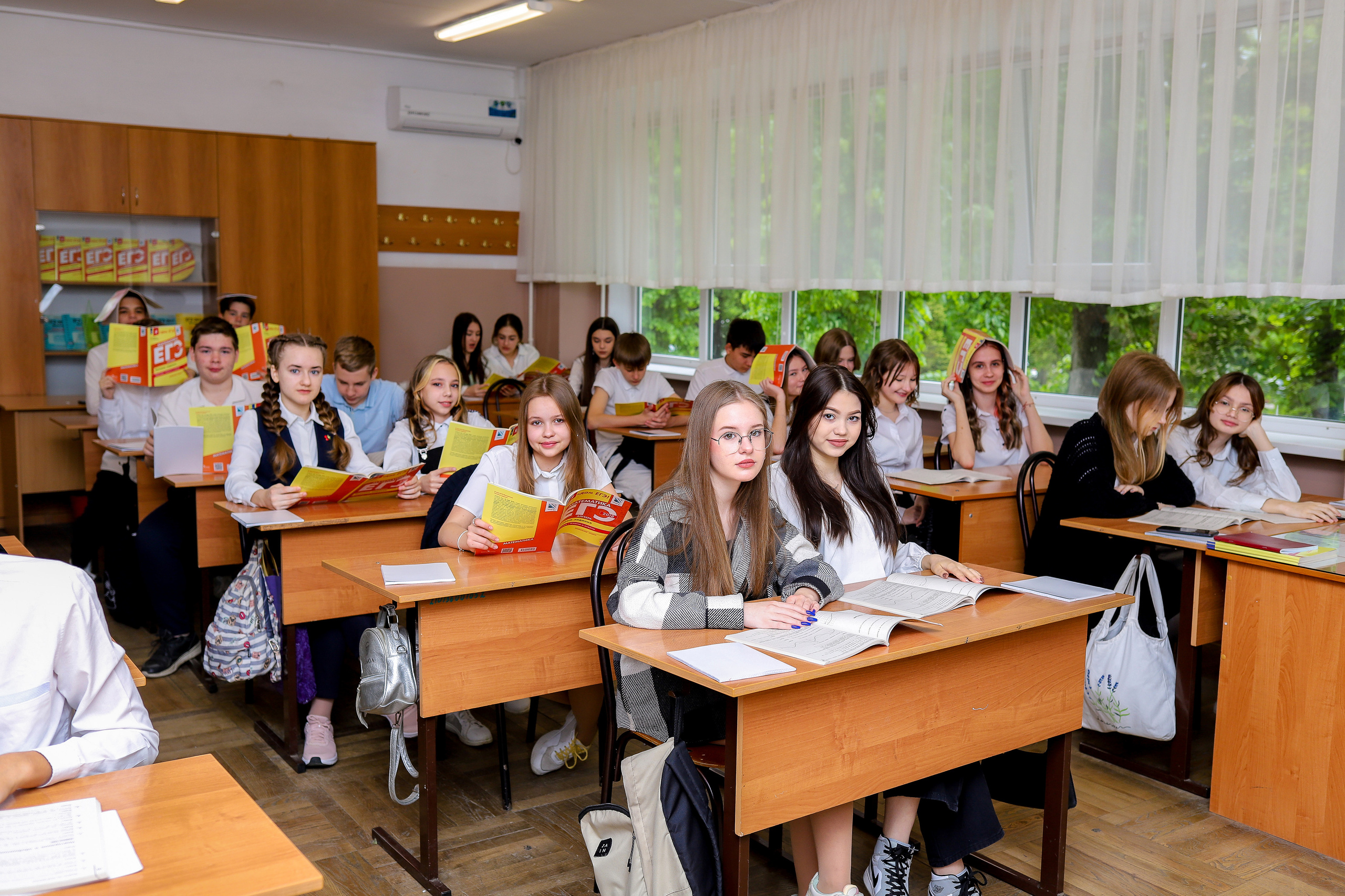 Съемка в классе 7 А. Семейный и детский фотограф в Краснодаре Ирина Лаврецкая