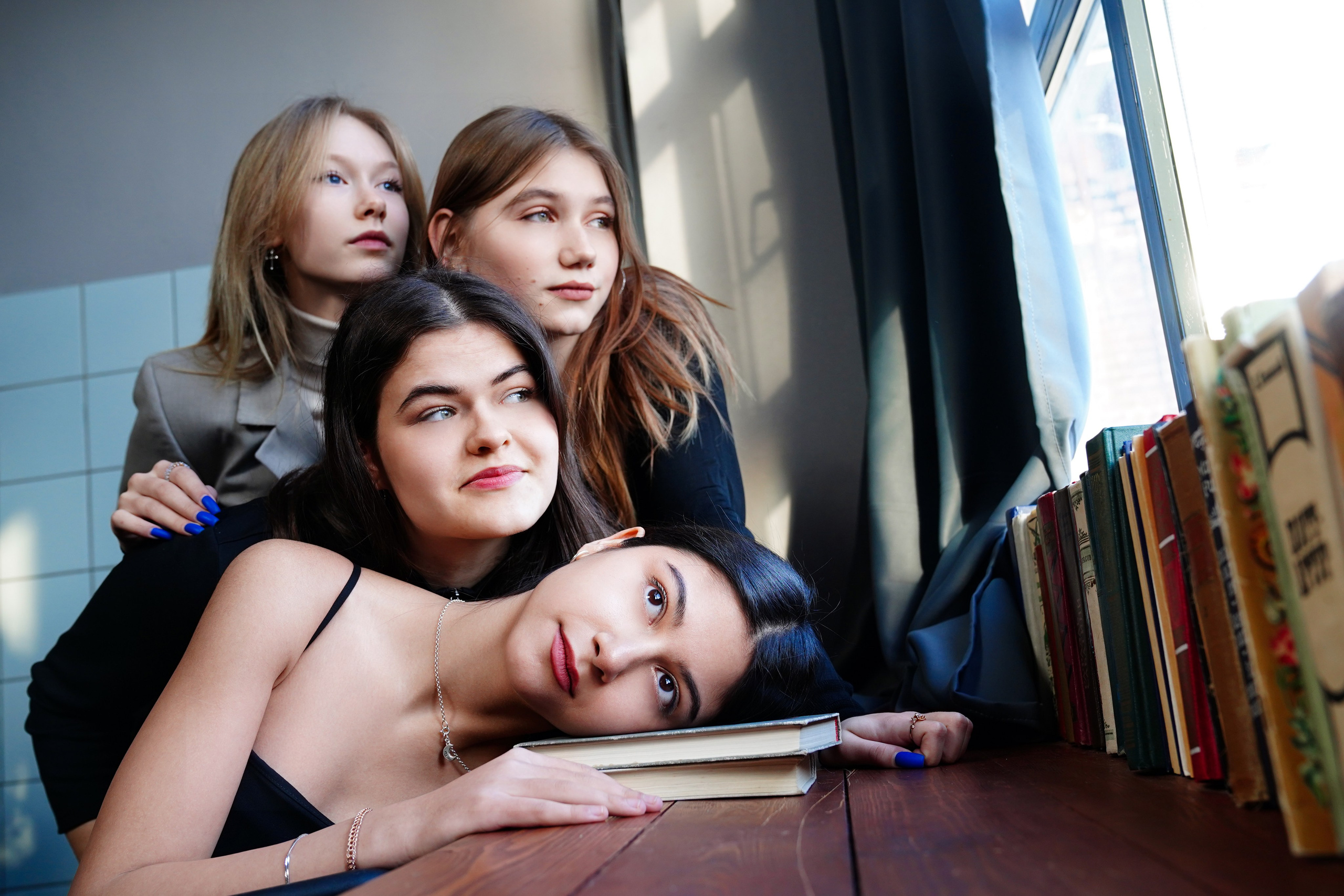 Съемка в библиотеке Лофт. MEMENTO.Выпускные альбомы, школьные, юбилейные и другие книги. Ростов-на-Дону