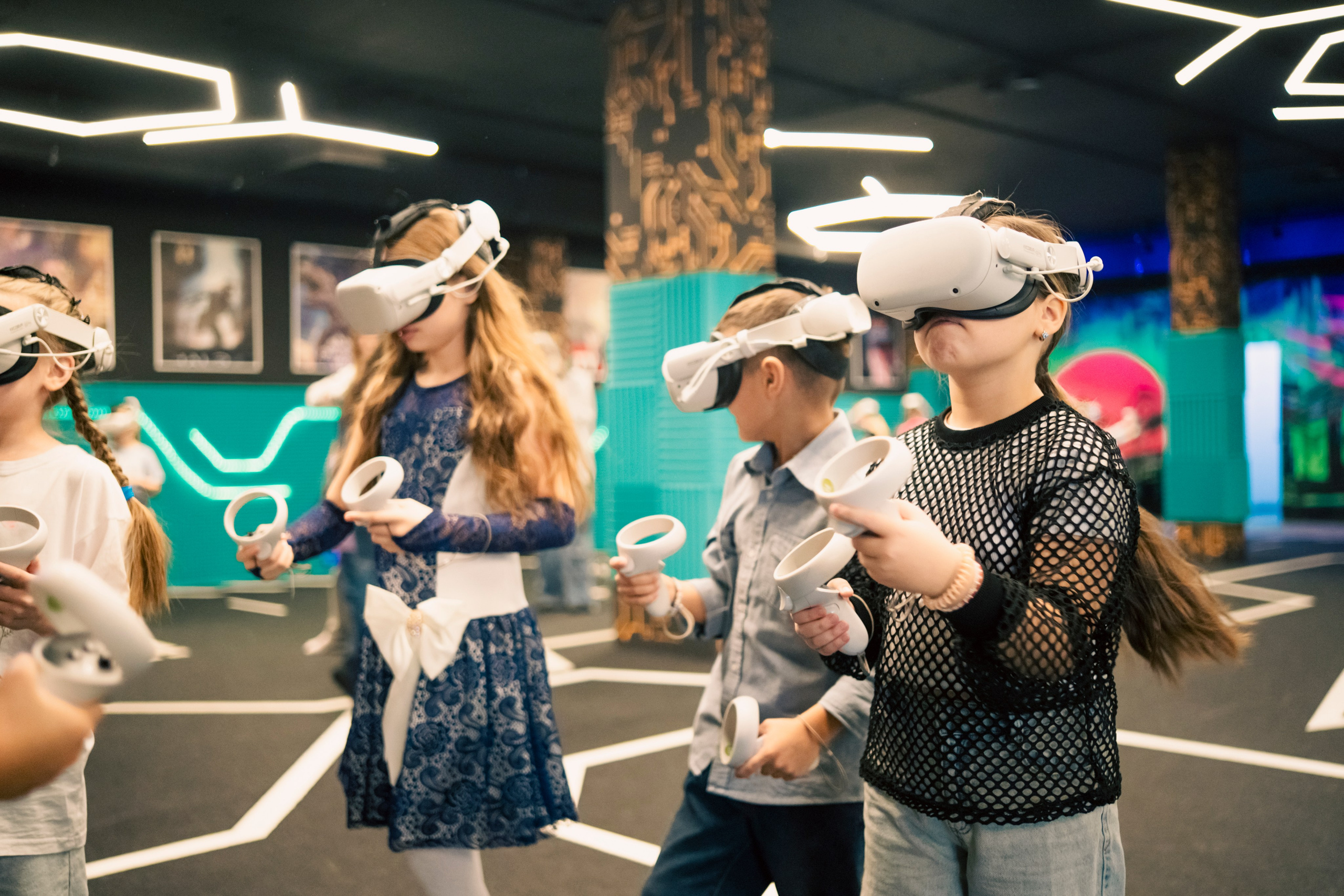 VR (September-October 2024). Felixtones