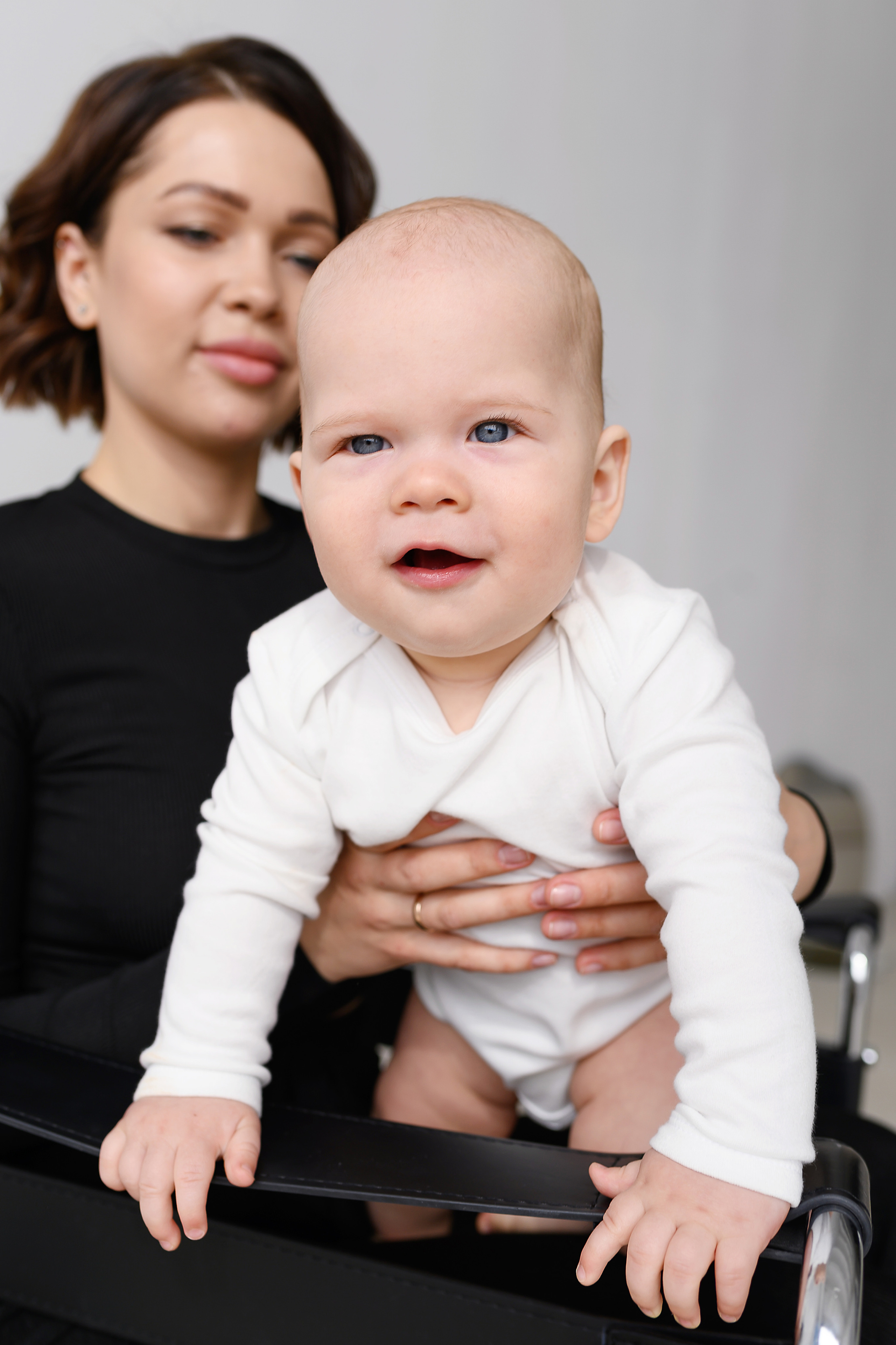 Стиль минимализм. Студийная серия. Фотограф новорождённых Абакан Марина Дейнюк