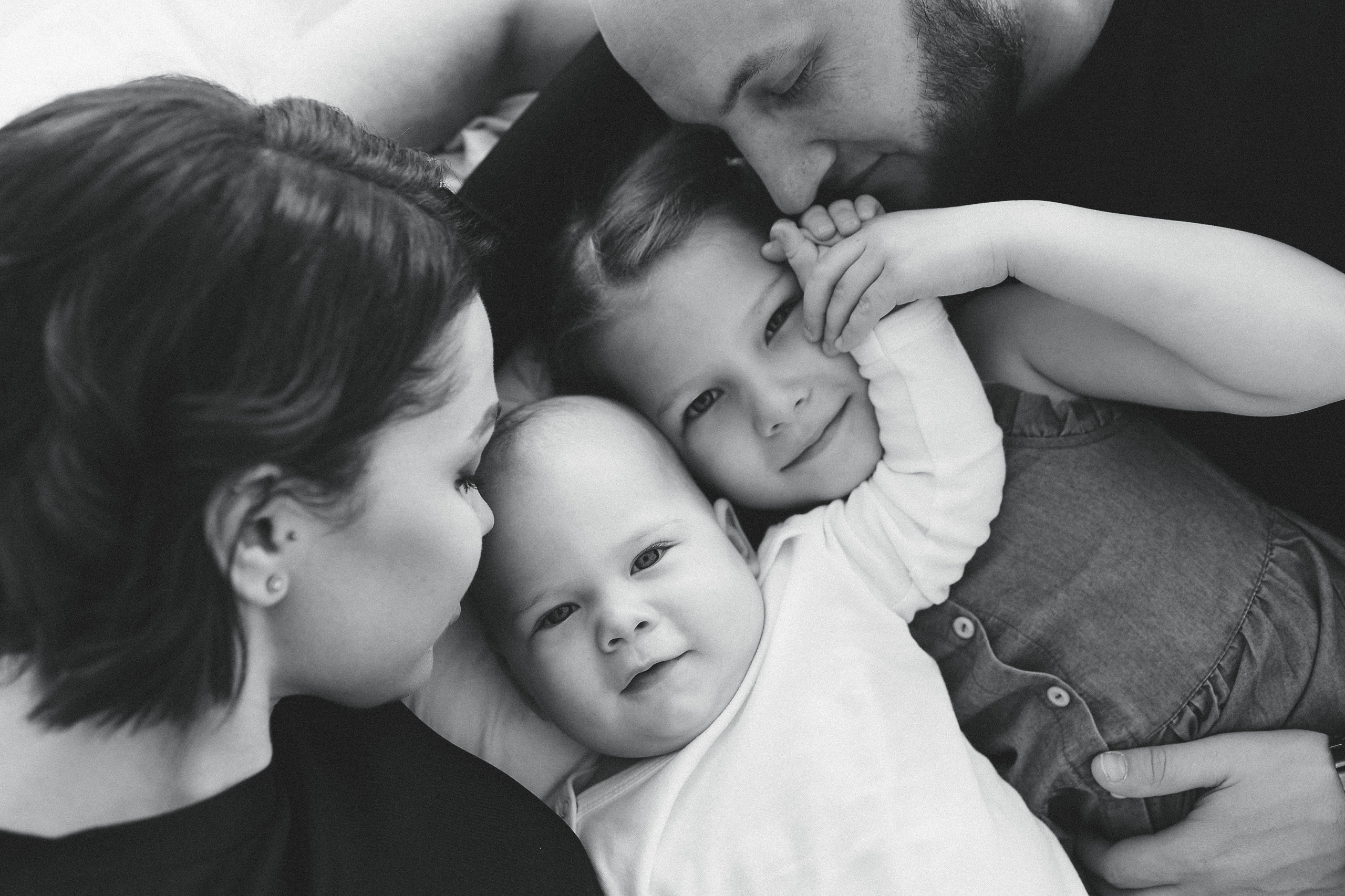 Лайфстайл.Минимализм.Студия.Подросшие малыши. Фотограф новорождённых Абакан Марина Дейнюк