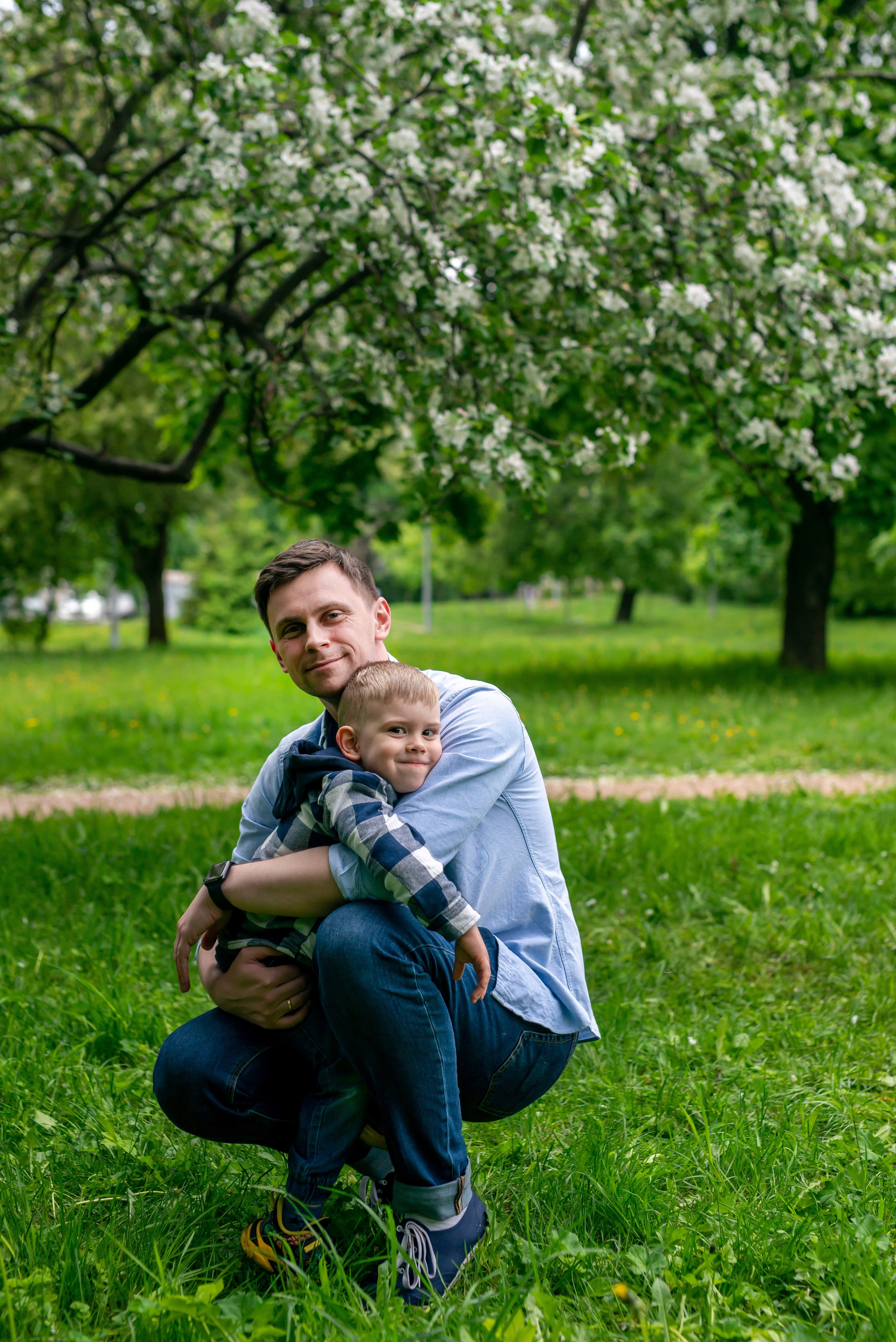 Наташа и Дима (фотосессия в цветущих садах). Портретный, семейный и свадебный фотограф в Санкт-Петербурге и в Пушкине Ширяев Денис