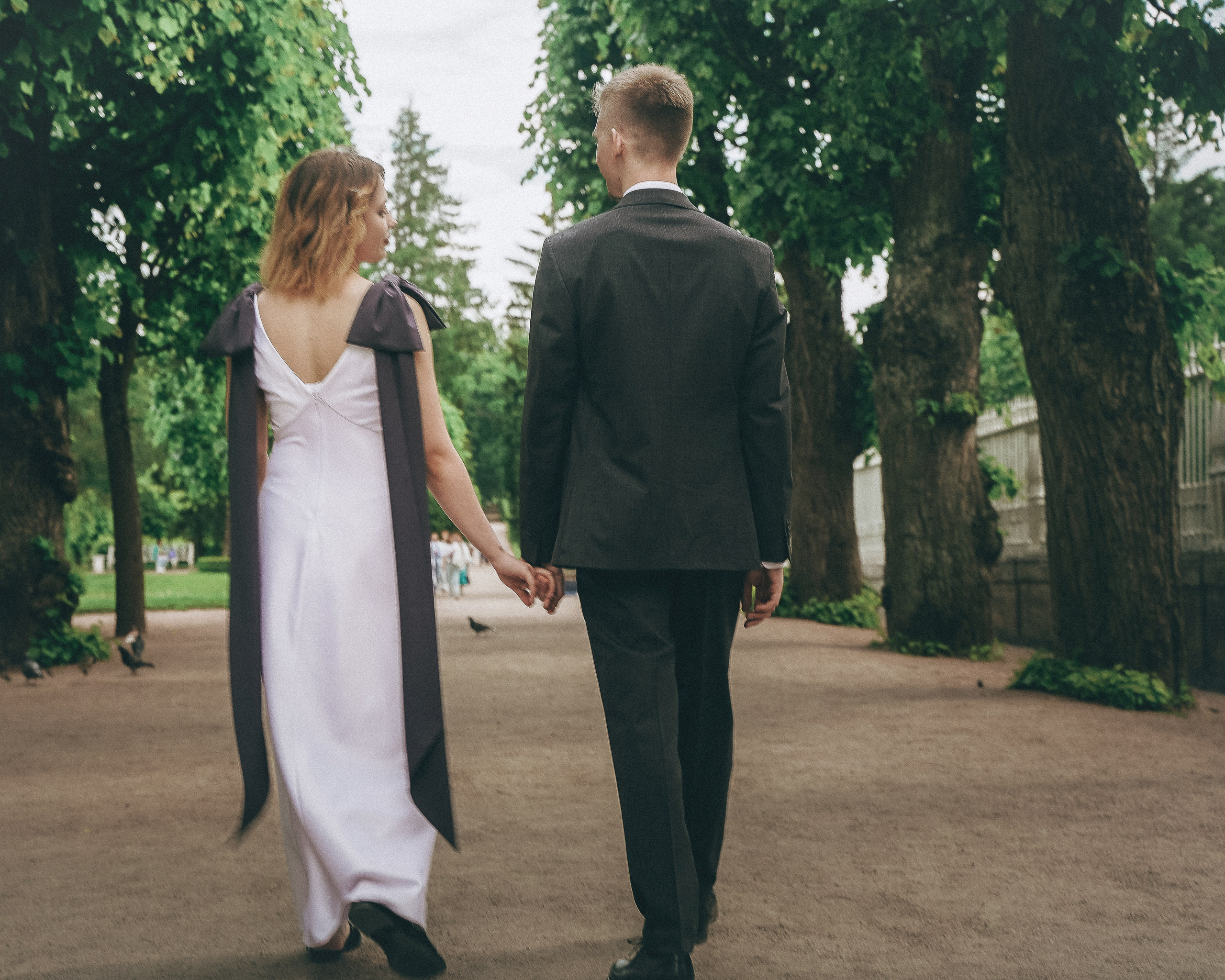 Свадебная прогулка в Пушкине. Фотограф СПб Александр Шведов: Свадьбы, фотопрогулки, портфолио, фотопроекты