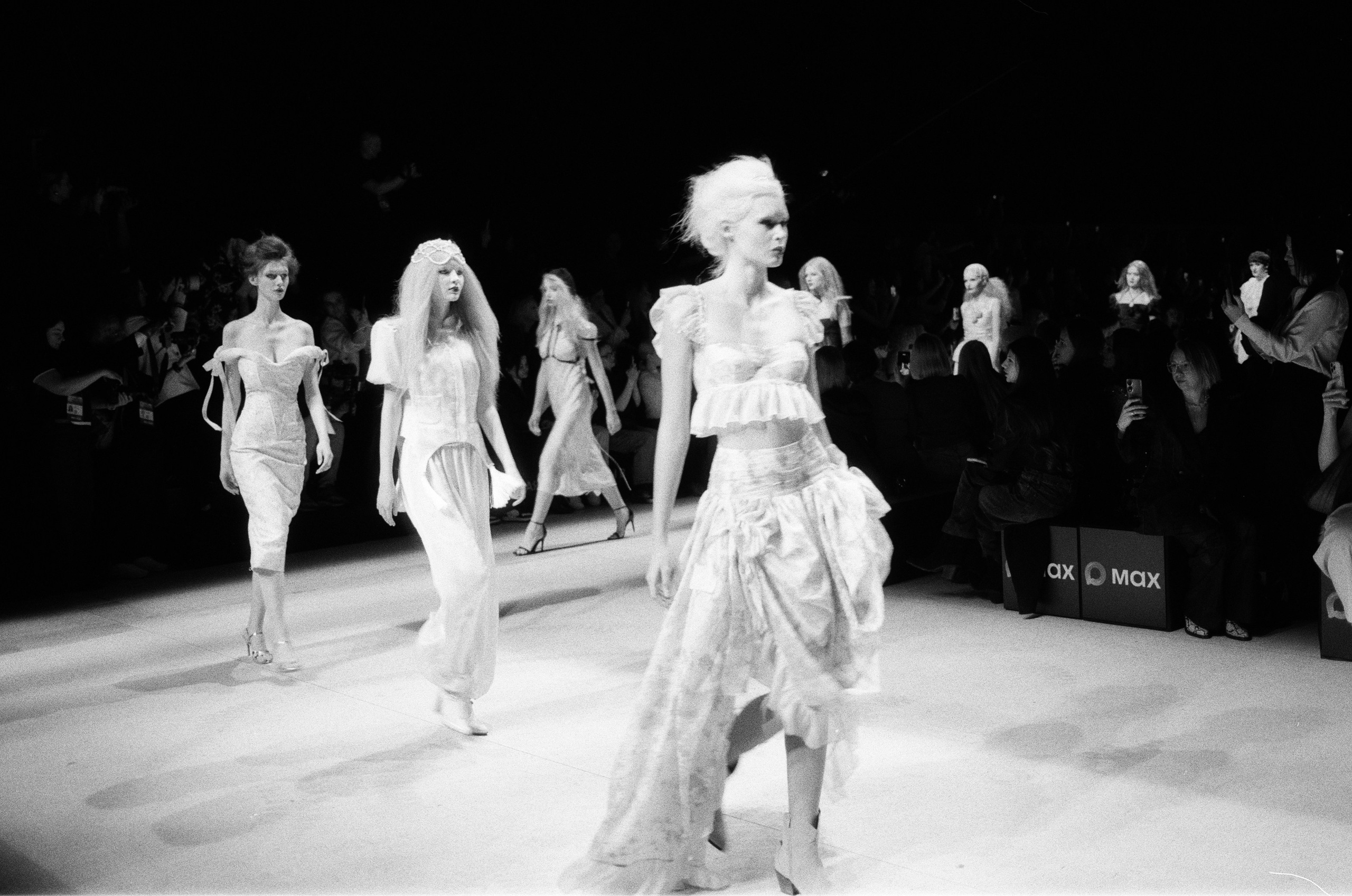 Московская неделя моды. Плёночный фотограф Москва, Саша Звук