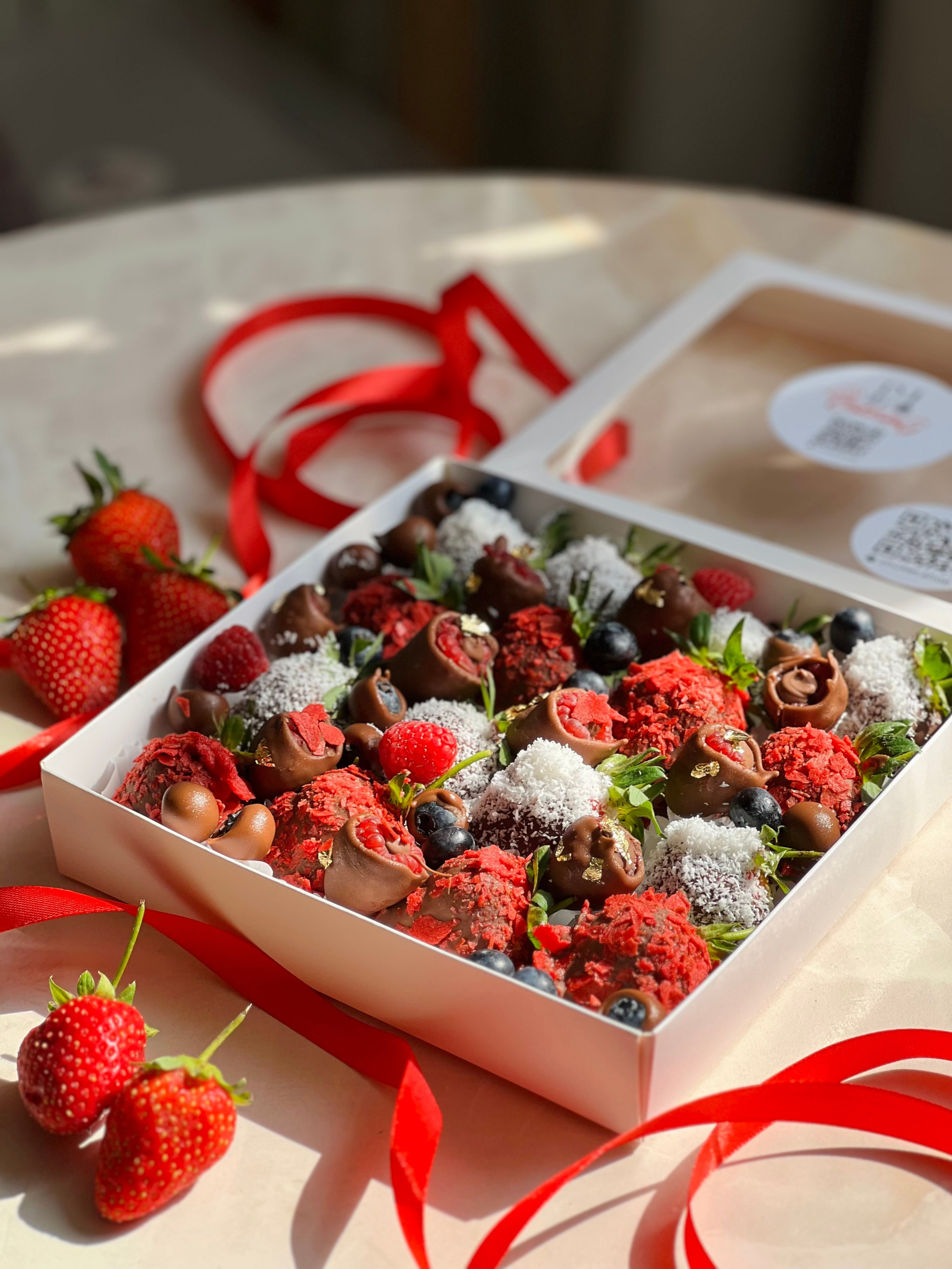 Торты и десерты. Выездной кейтеринг, съедобные букеты, торты и сладости на заказ