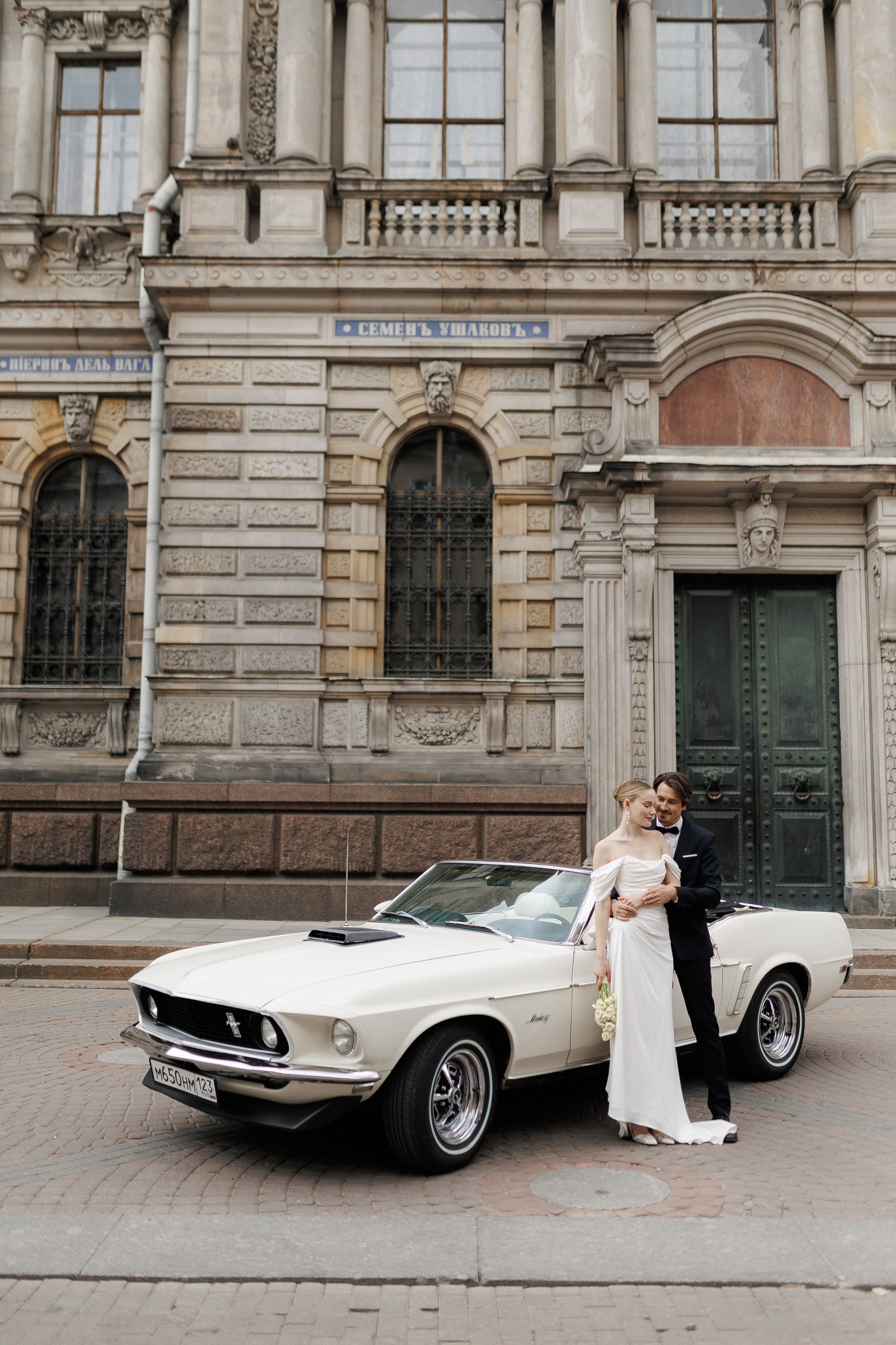 ···. Свадебный фотограф в Санкт-Петербурге Александра Чукавина