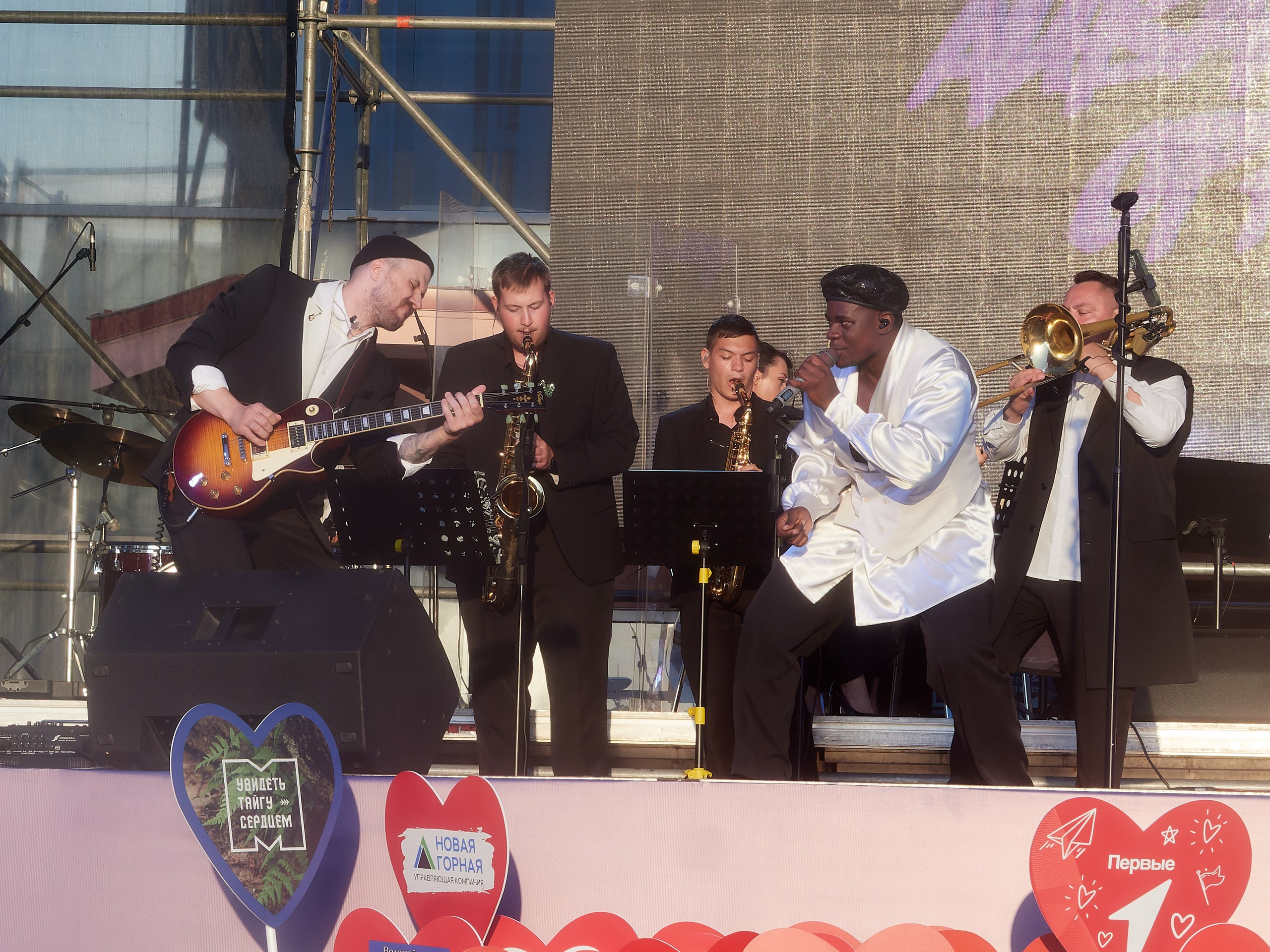 День города Айвазовский Оркестра и шоу барабанщиков. Семейный и детский фотограф в Междуреченск Олег Бамбульский