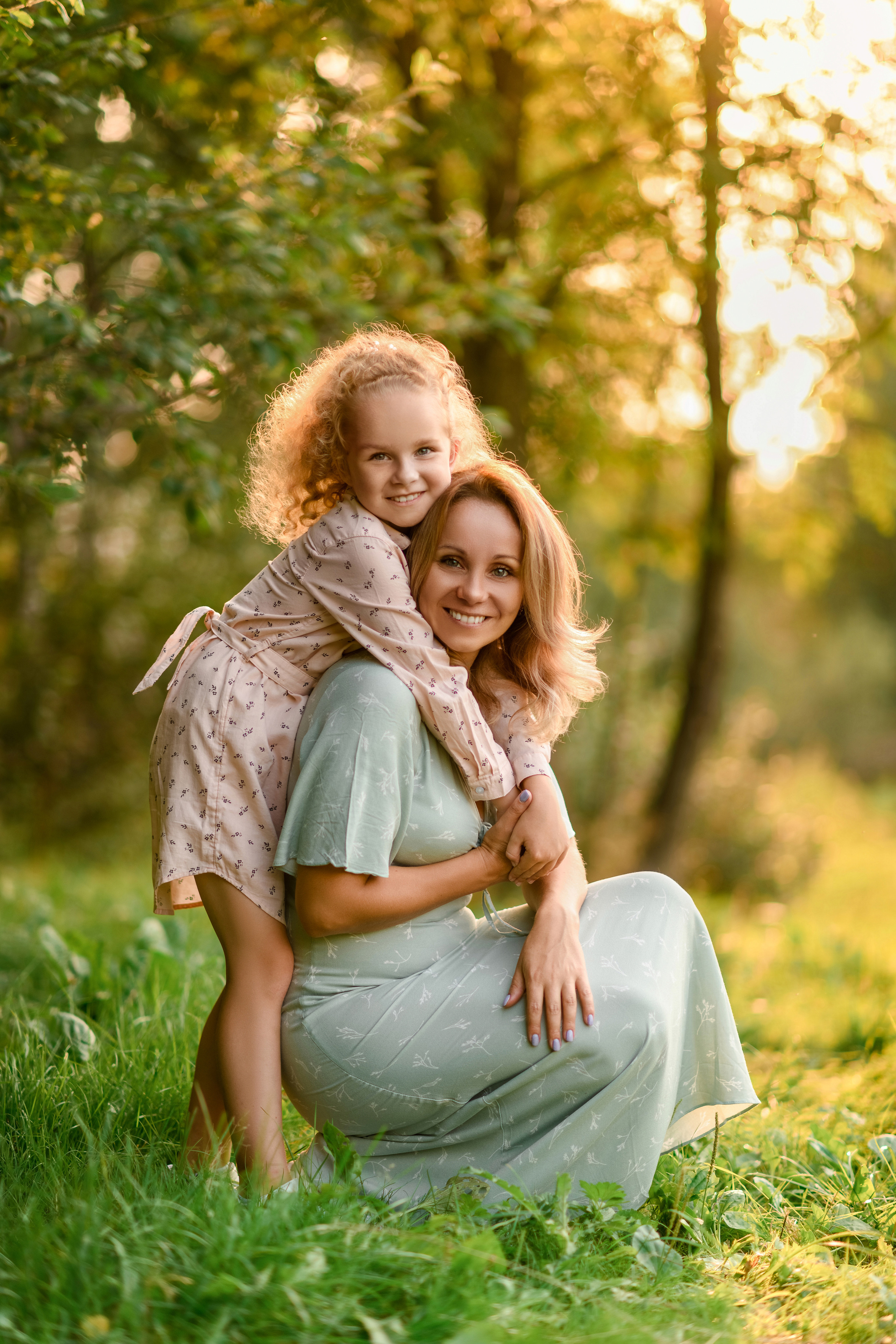 Фотосессия на природе для Кати и Сонечки. Свадебный и семейный фотограф в Санкт-Петербурге Олеся Еремеева