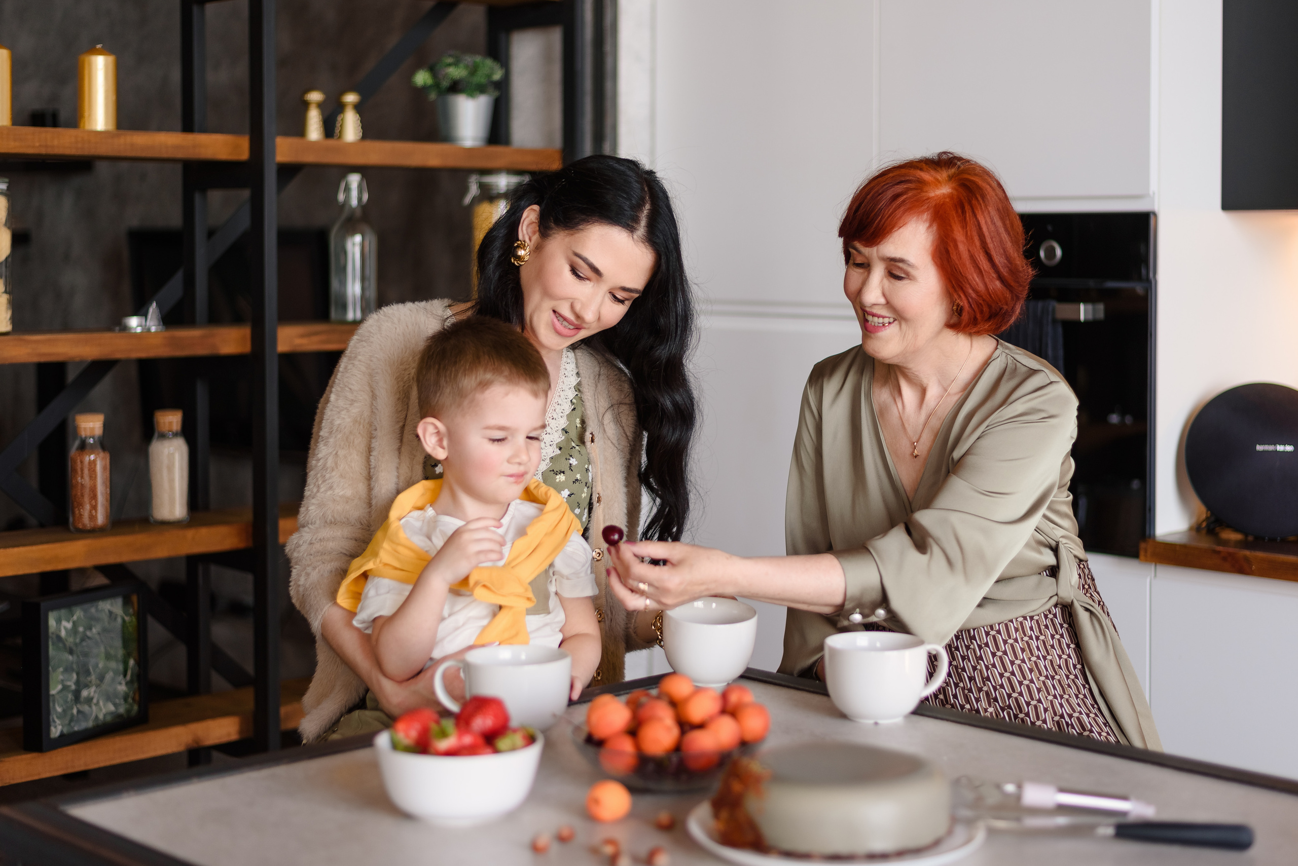 Семейные фотосессии в студии и дома. Свадебный и семейный фотограф в Санкт-Петербурге Олеся Еремеева