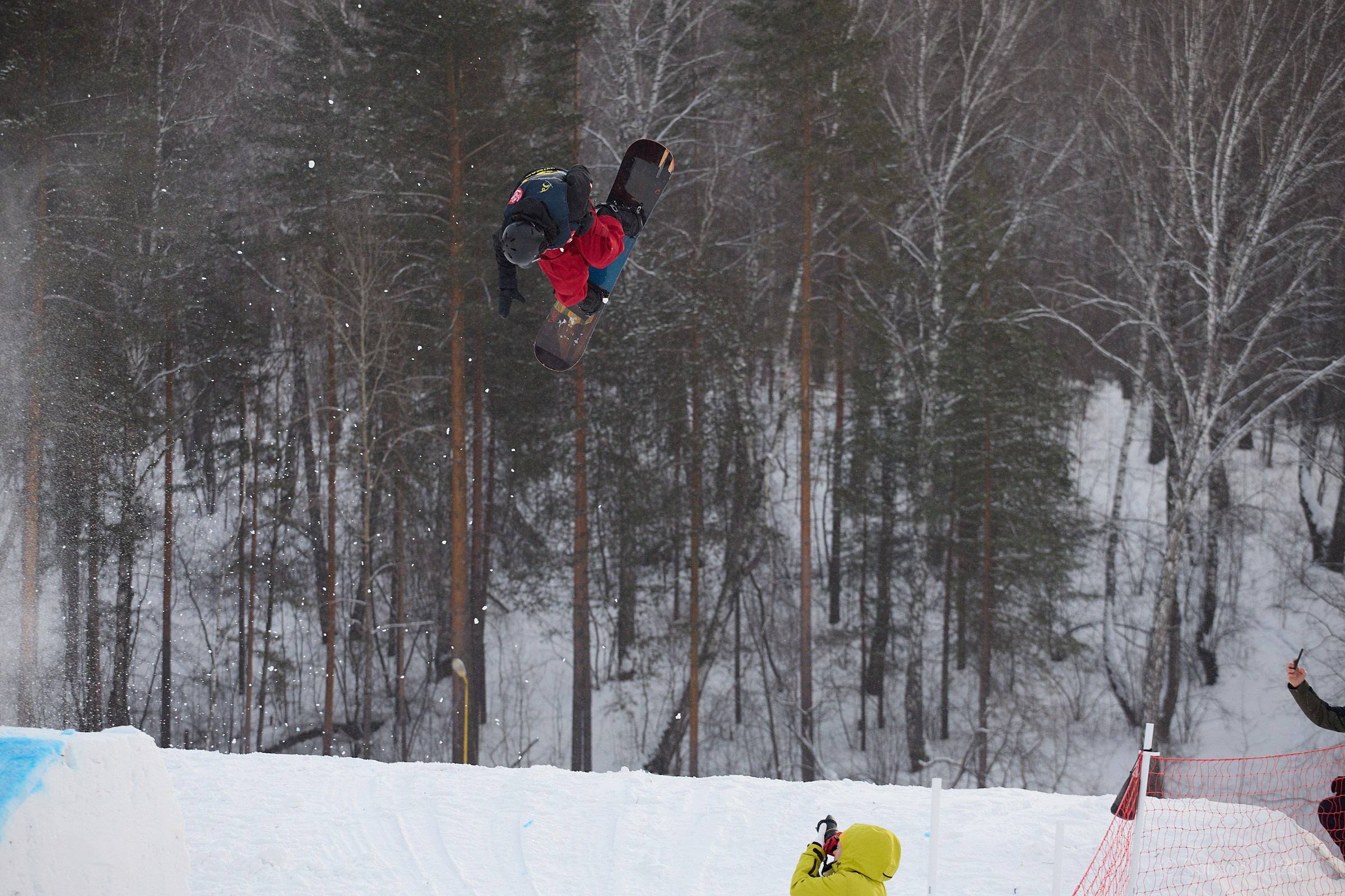 Всероссийские соревнованиях по сноуборду в дисциплине Биг-эйр в Томске. Коммерческий фотограф для бизнеса в Томске Дмитрий Ельчанинов