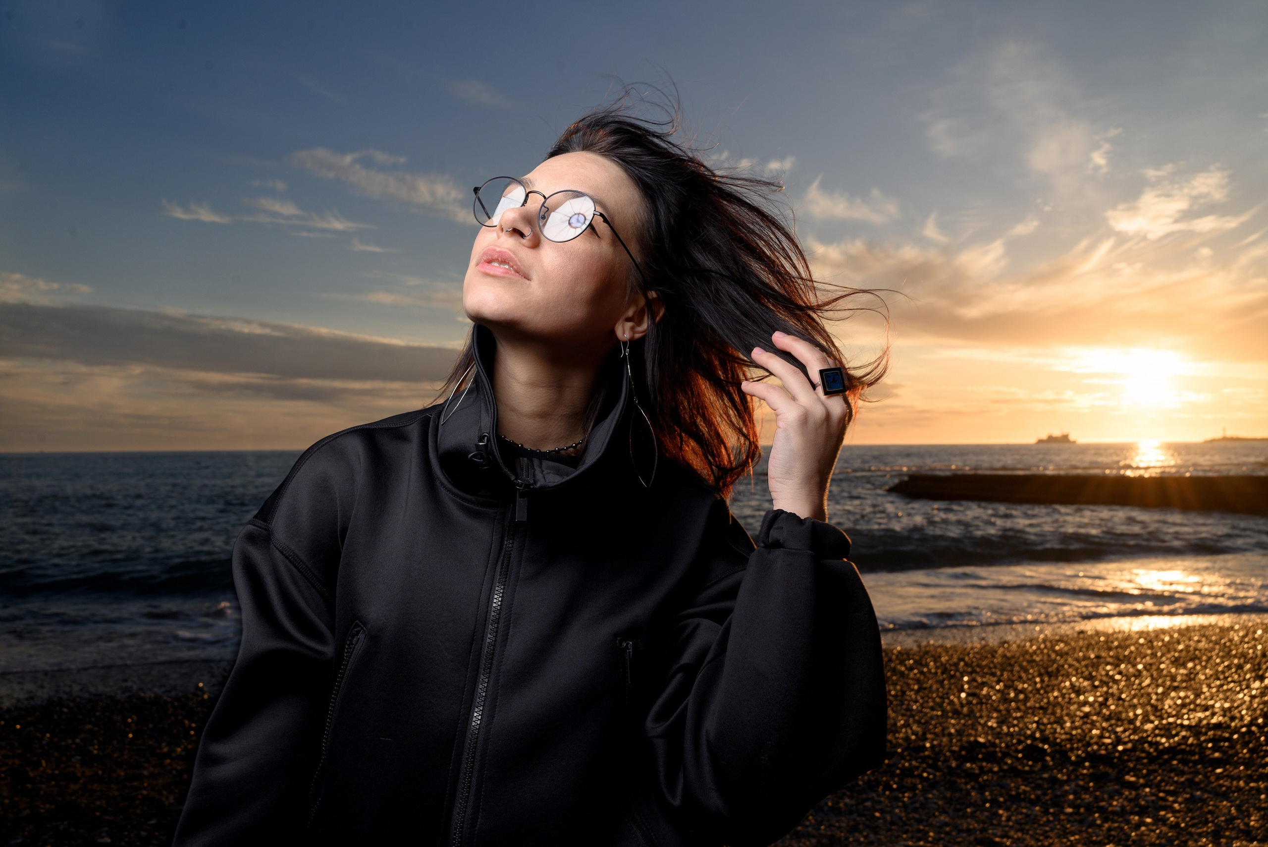 Фотосессия на море в Сочи с закатом для влюбленных