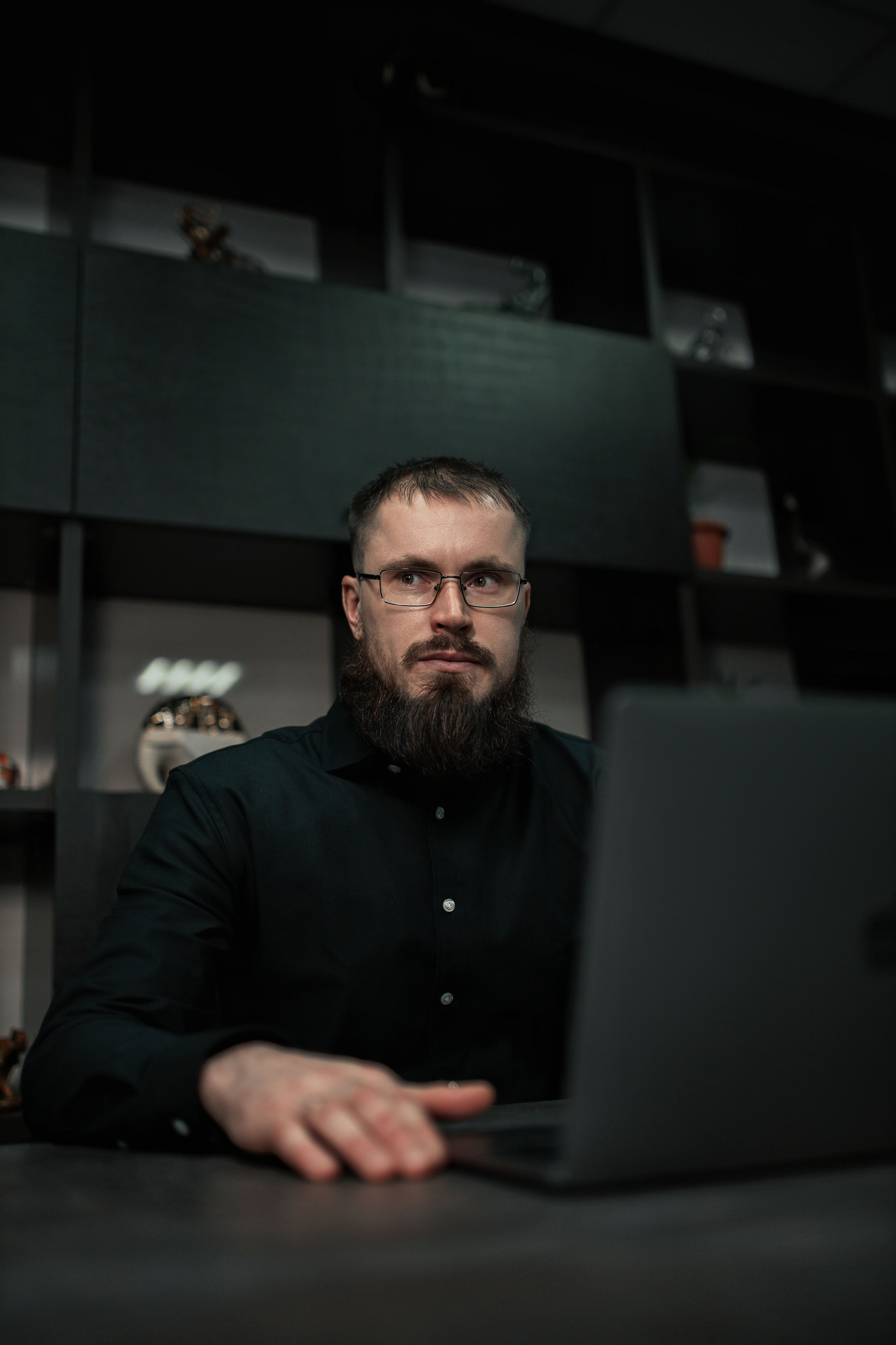 Владимир, бизнес портрет. Бизнес фотограф Ижевск — Назаров Роман