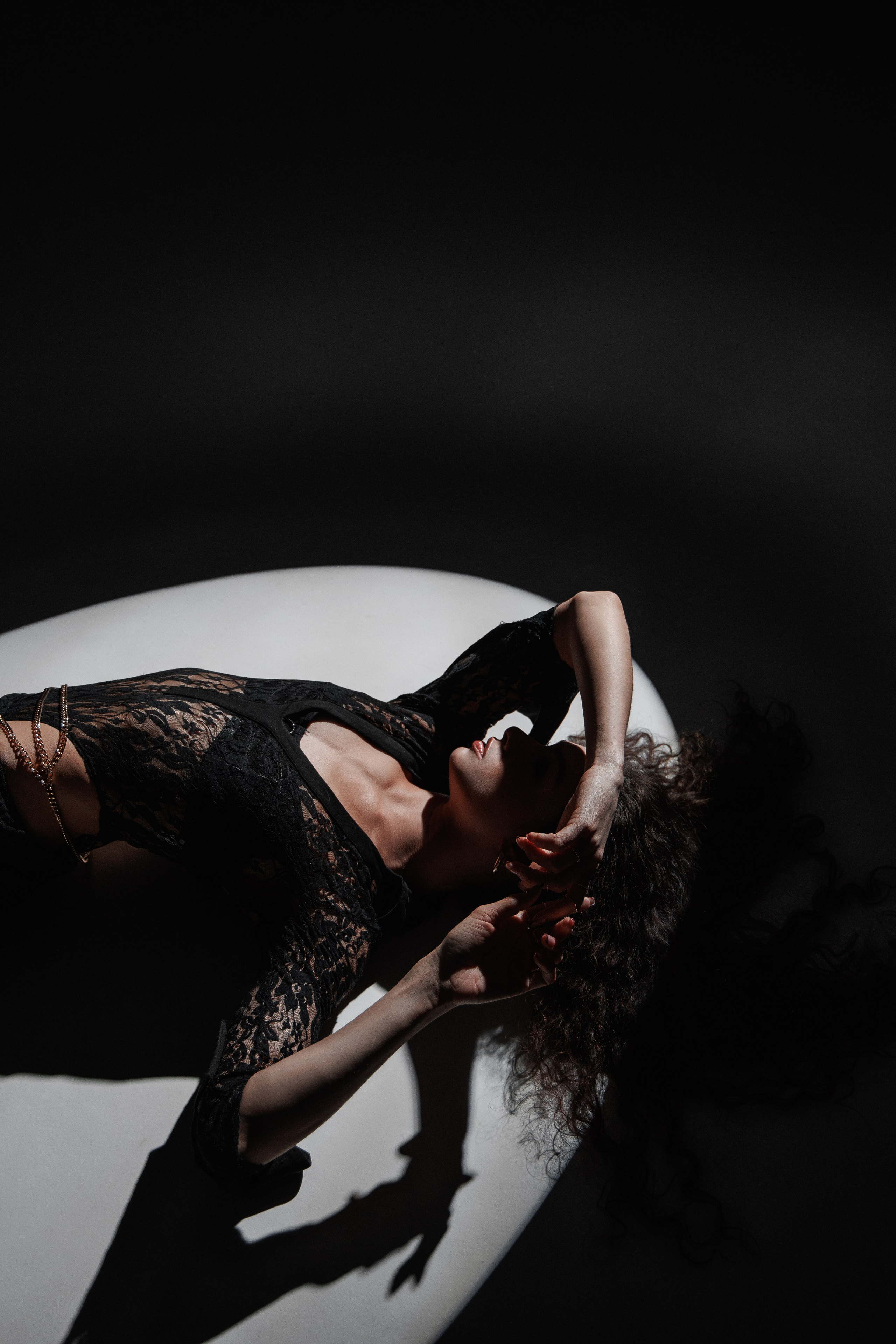 Девушка в черном. Валентина Похомова — профессиональный фотограф в Екатеринбурге