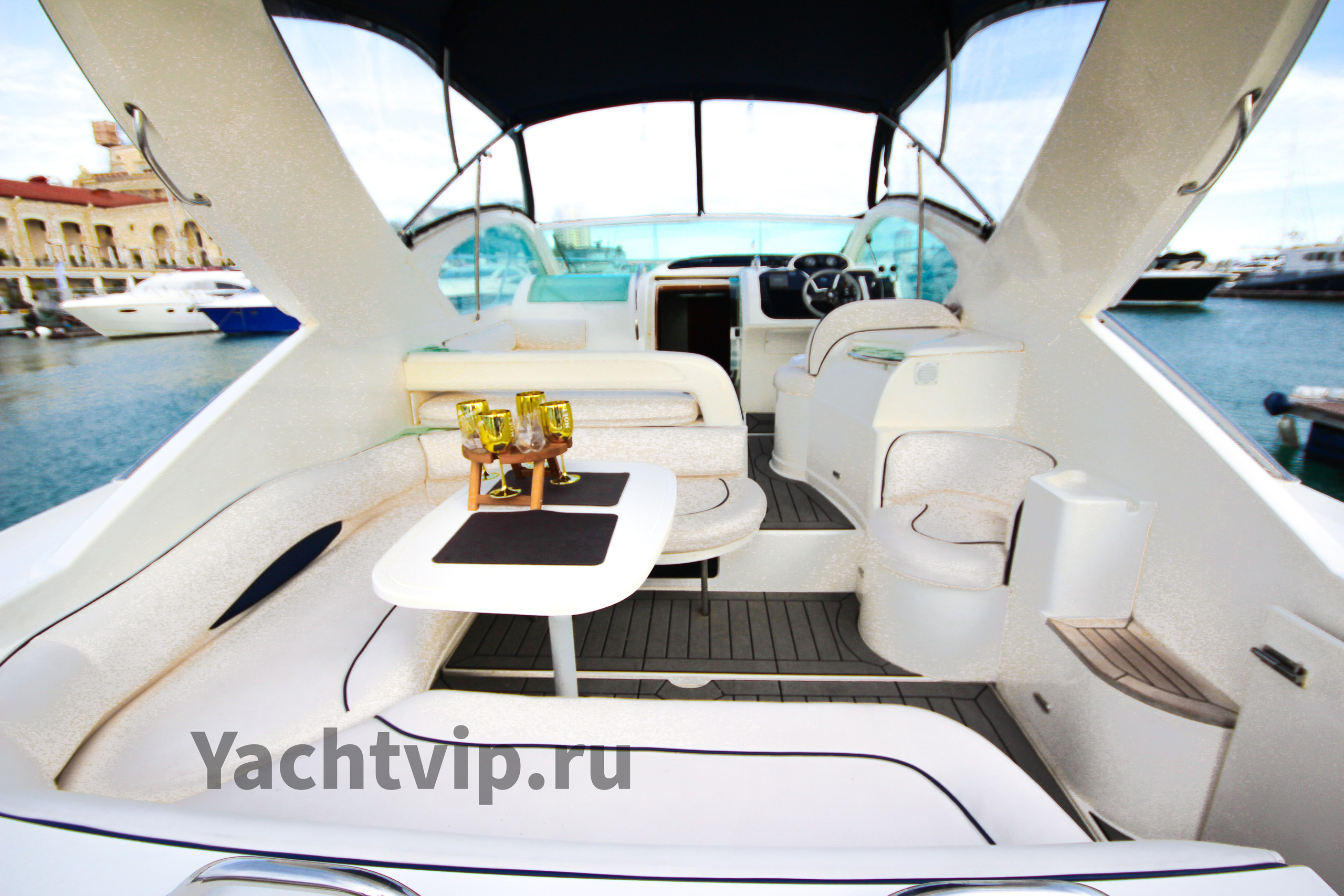 КОМФОРТ КАТЕРА В СОЧИ. Аренда Яхт в Сочи от Эконом до Премиум Класса