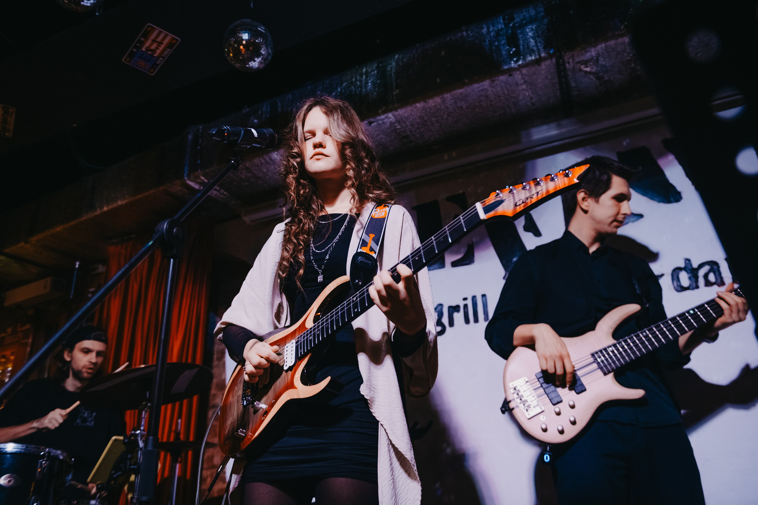 Концерт учеников Никиты Рукавицына в баре Defaqto