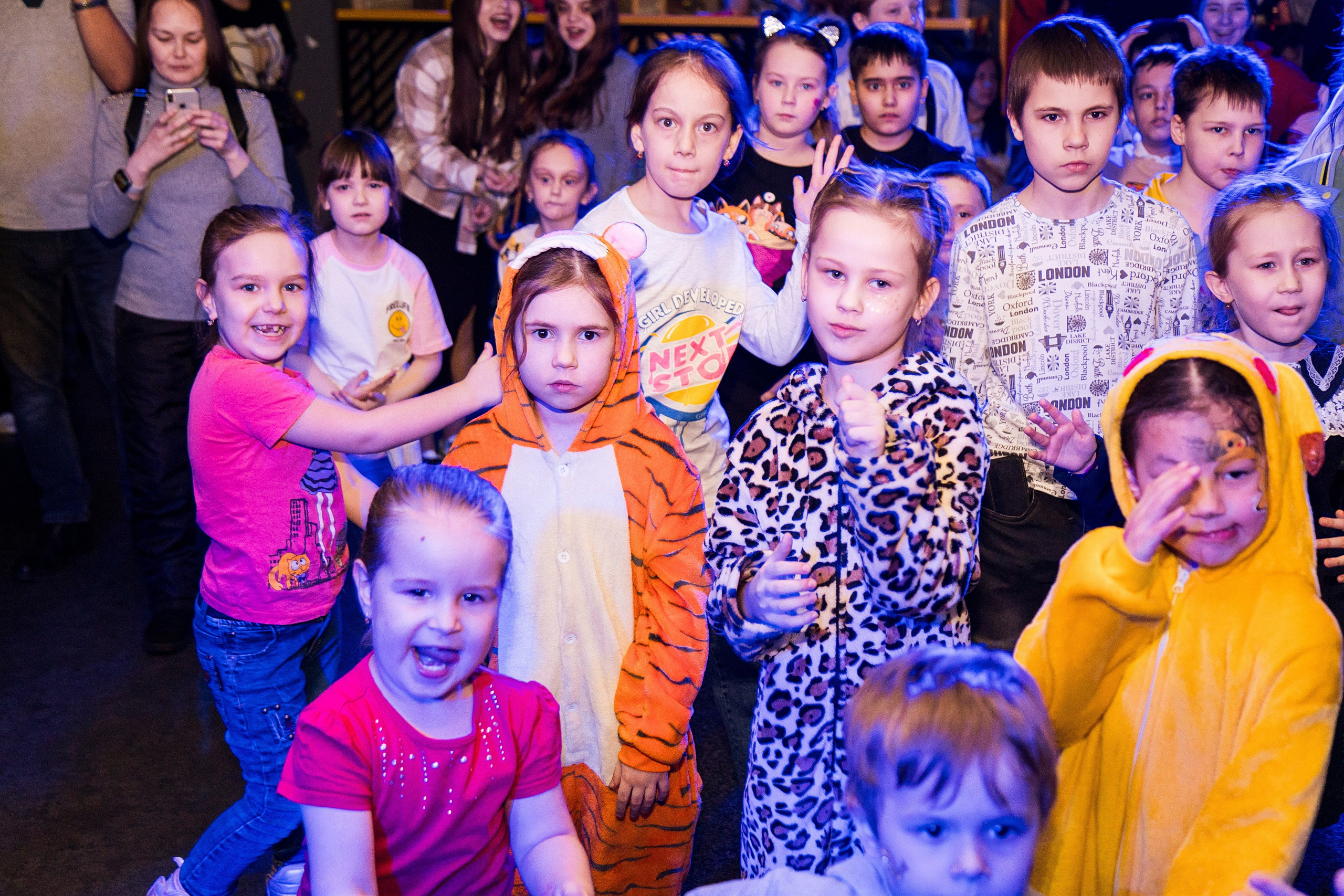 Арлекину 18 лет. Детский фотограф видеограф в Хабаровске Михаил Орлов