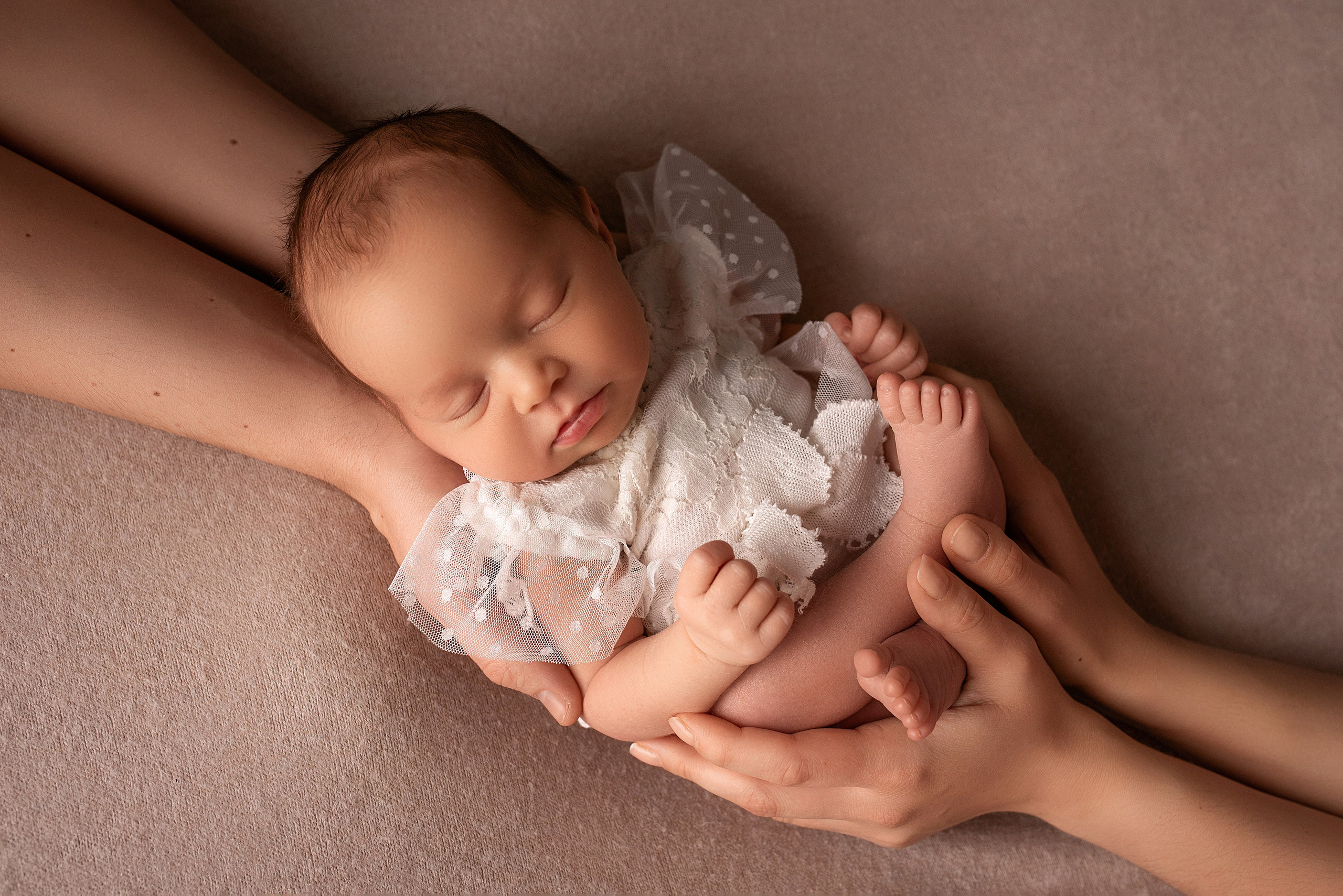 Новорождённые девочки. Детский фотограф новорождённых в Минске Боровик Екатерина