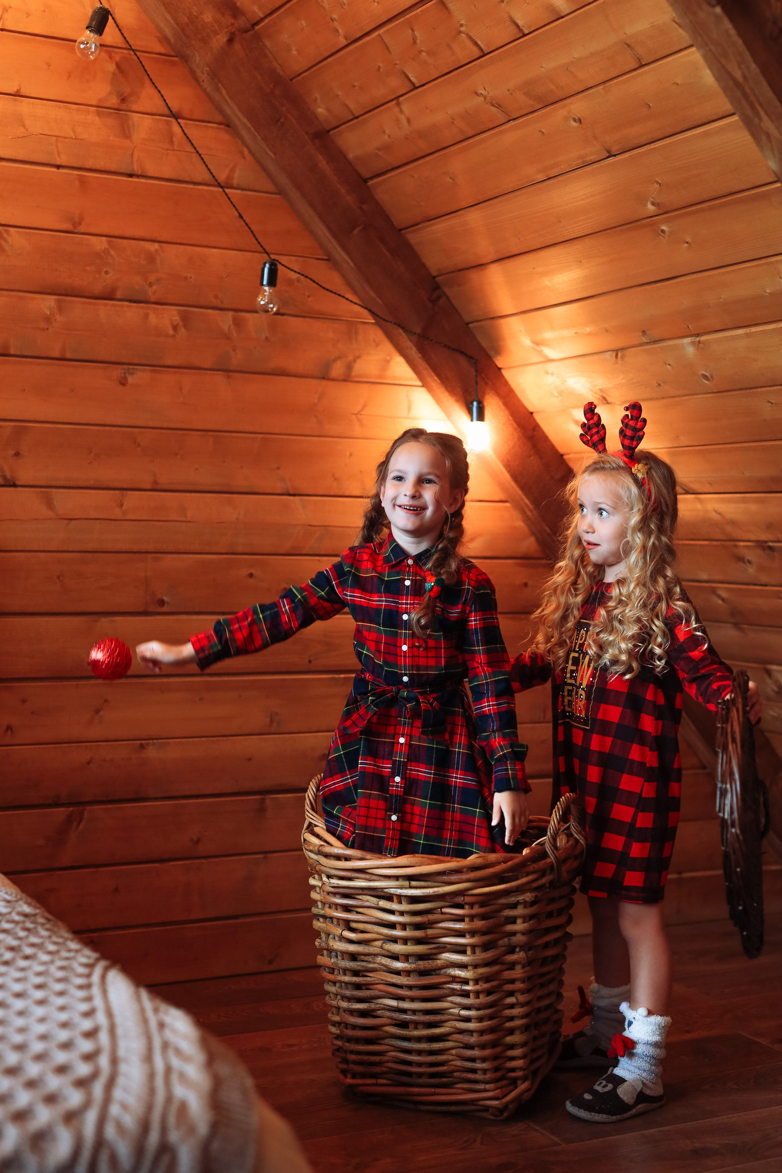 Новогодняя фотосессия с Дедом Морозом в усадьбе с подарками