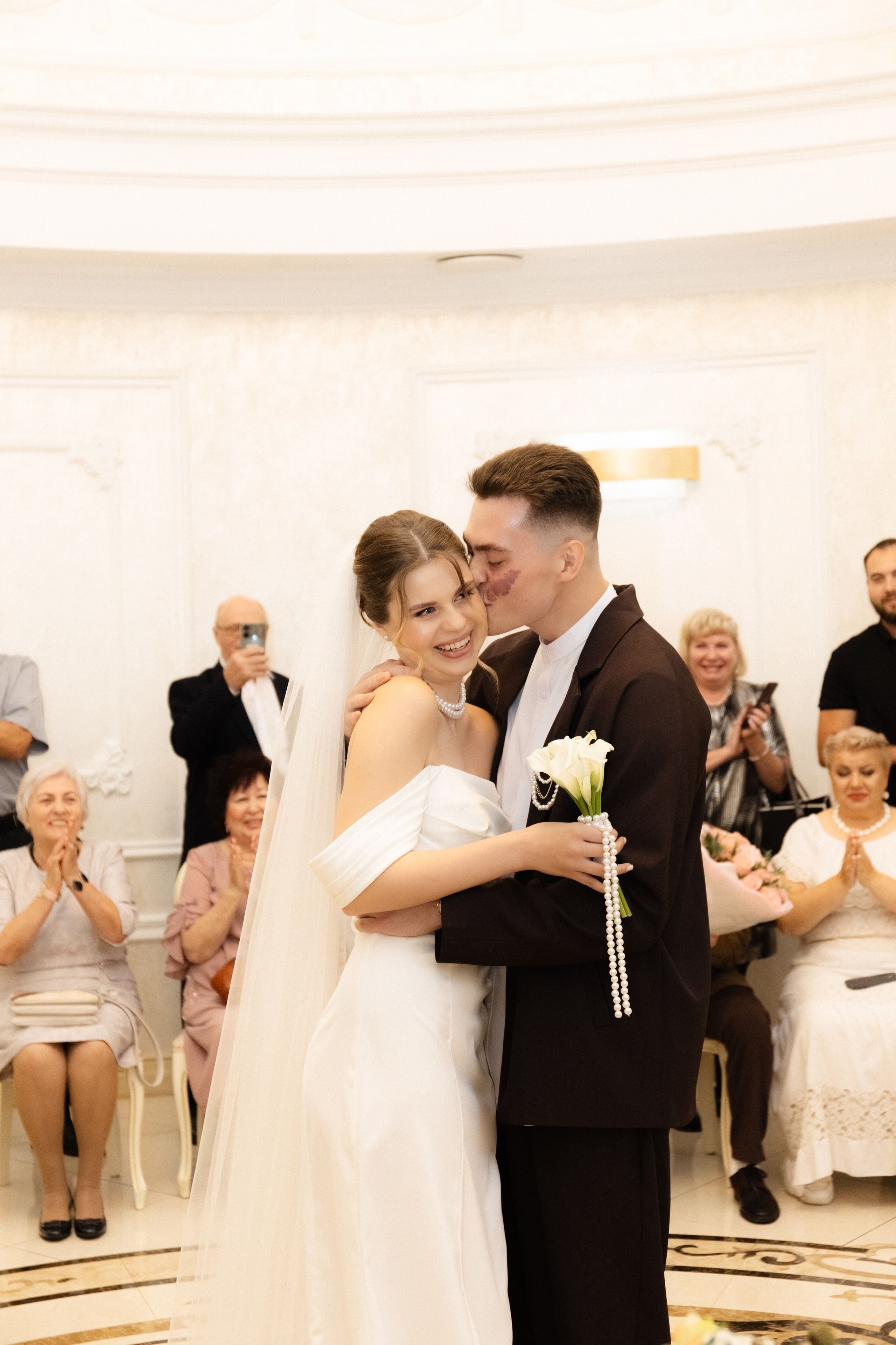 L | V. Свадебный и портретный фотограф в Новосибирске Любовь Исакова