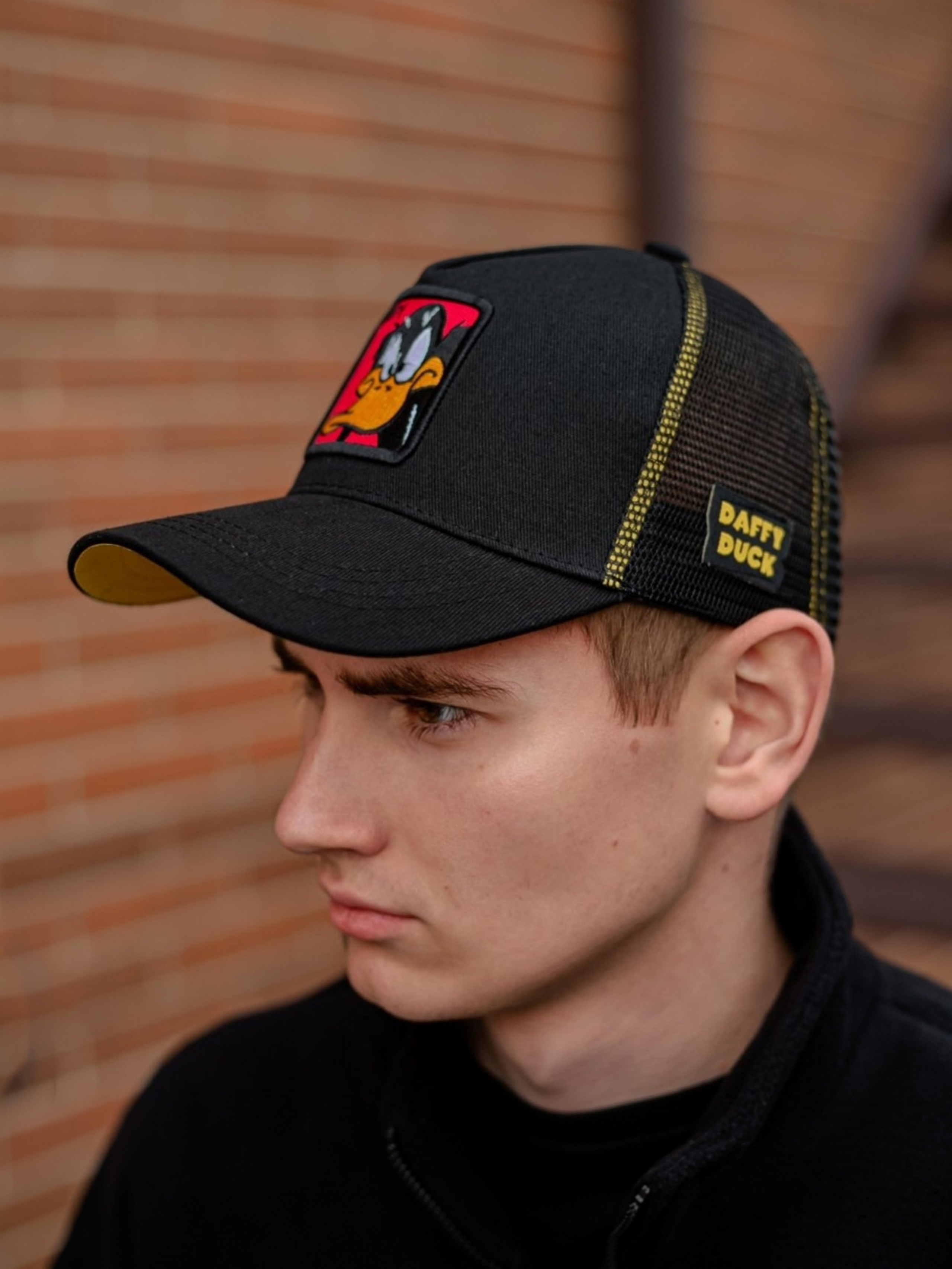 Бейсболки на моделях. Фотограф Неверова Катерина