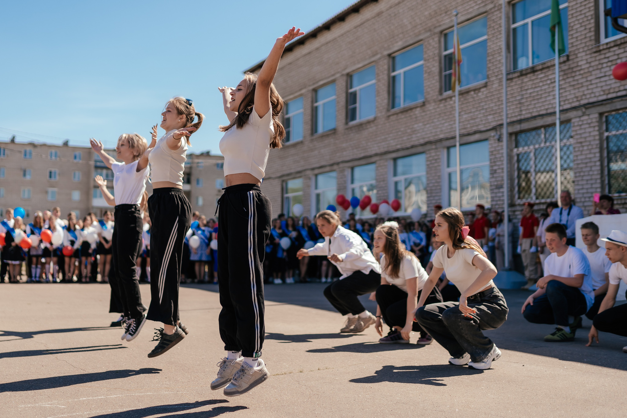 Последний звонок 11 класс. Фотограф Торопец Кристина Абрамова Kanwellia photography