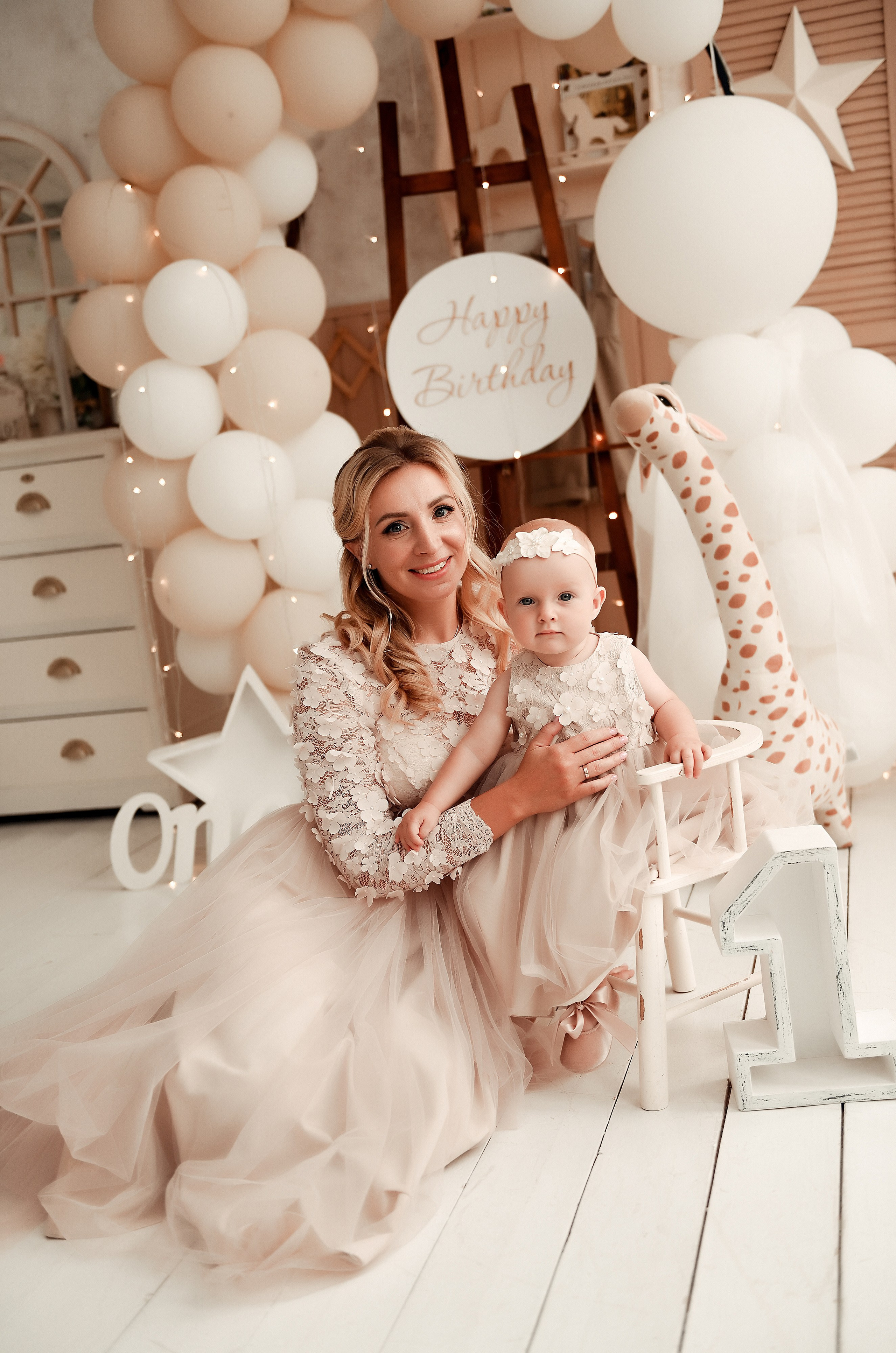 Семейная на 1 годик. Свадебный, семейный, детский, контент фотограф в Омске Максим Ильин