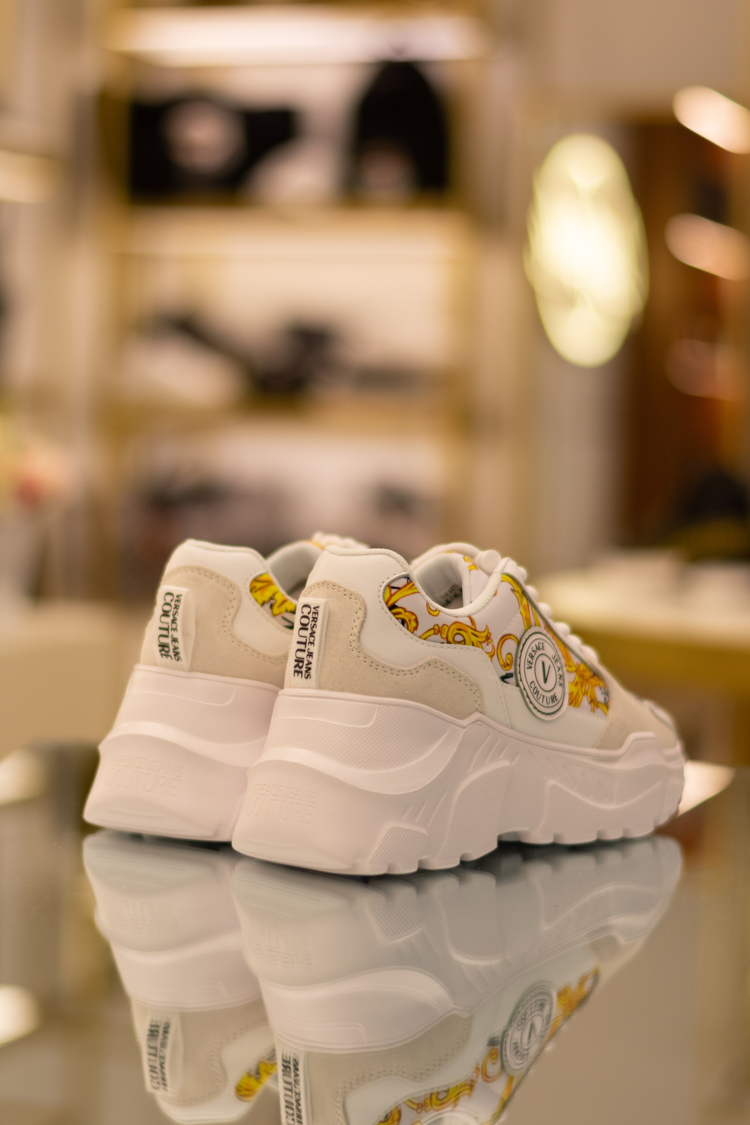 Для организаций. Предметная фотосессия для обувного магазина Capsula. Фотограф/видеограф Богдан Голованов