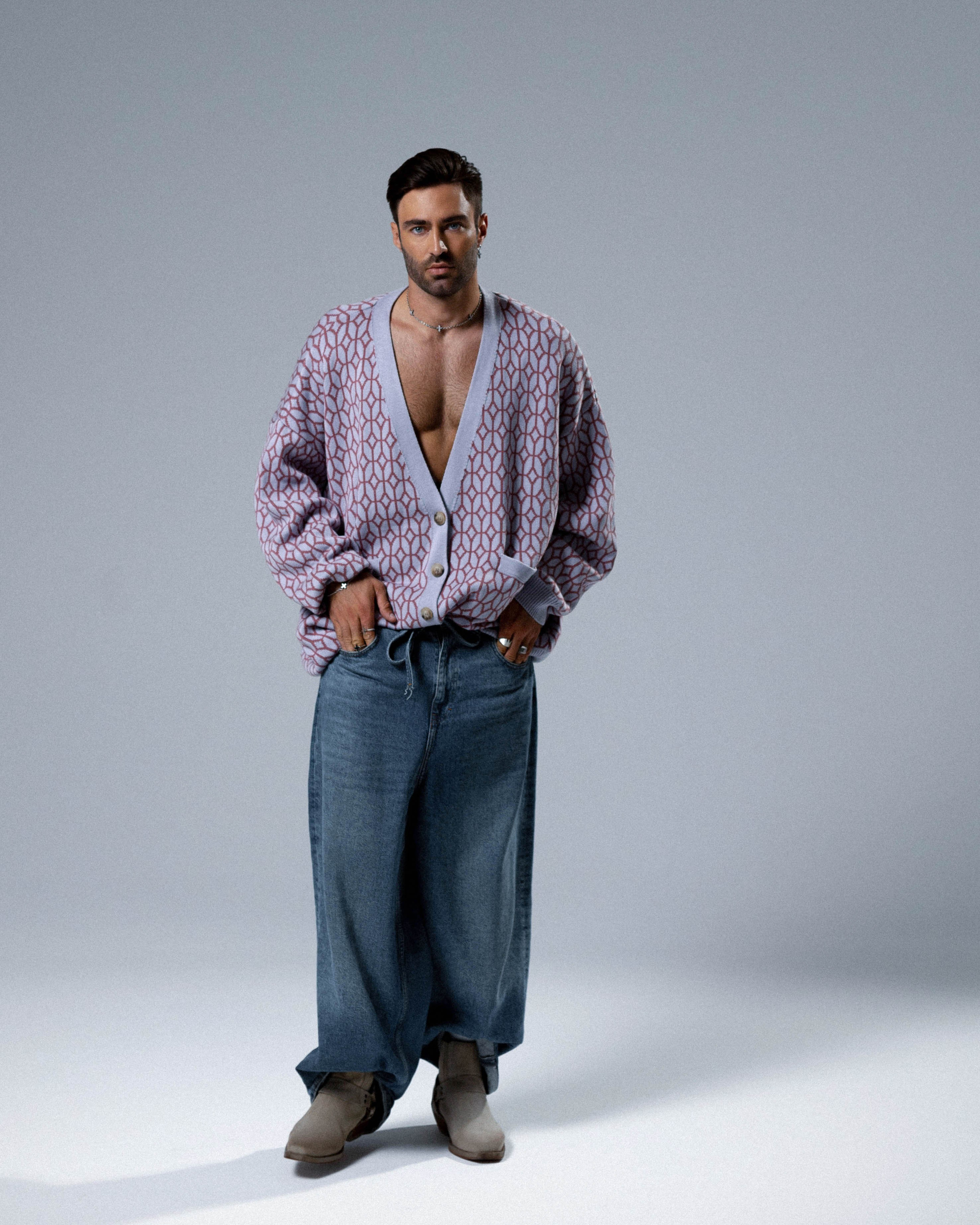 Кирилл, 191 см, 50-52 р-р. KED Production — продакшн из СПб. Создаём фото, видео и контент, который помогает брендам и селлерам продавать больше