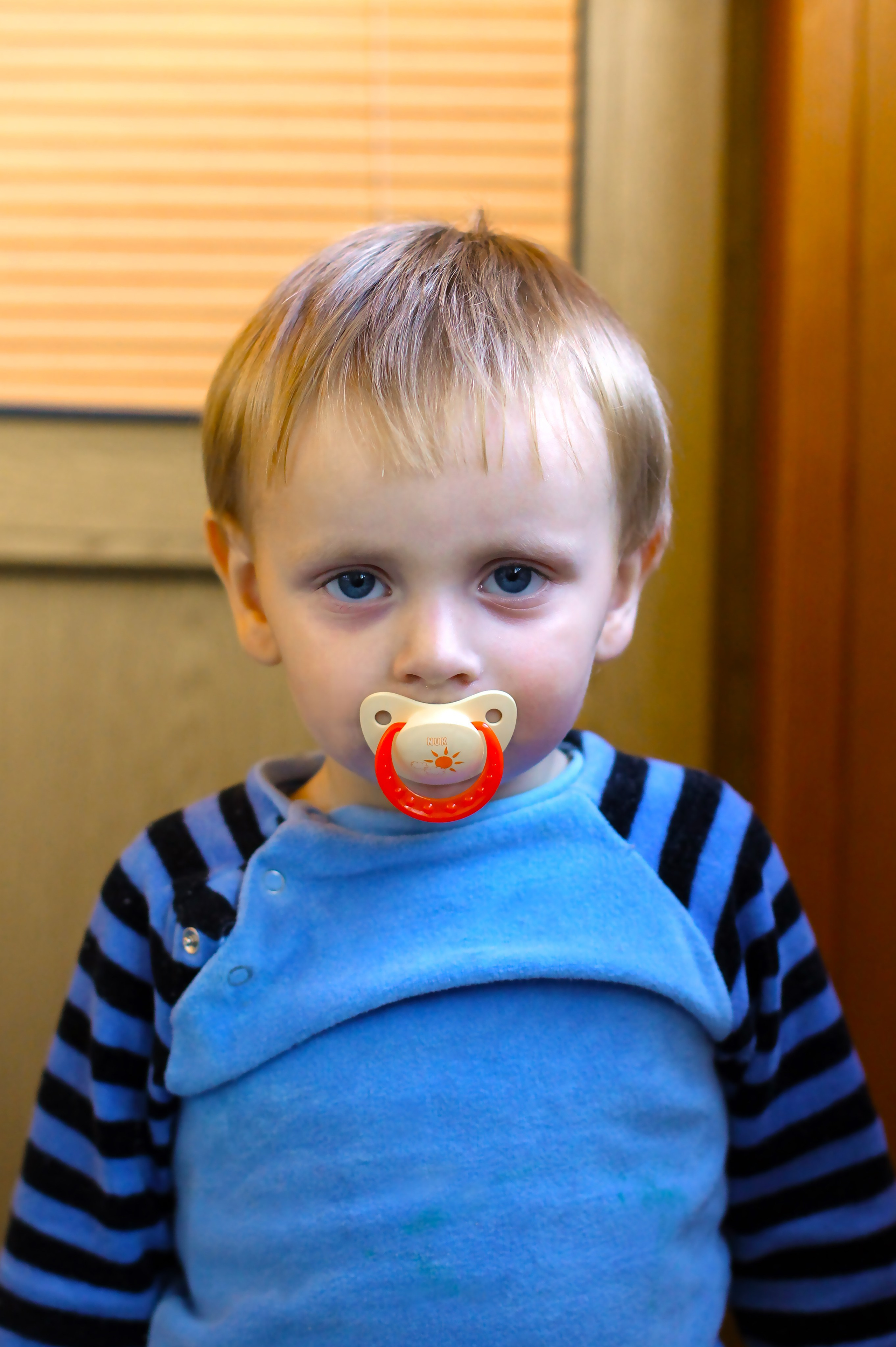 Детская фотография в помещении и на улице. Сайт фотографа Виталия Дени