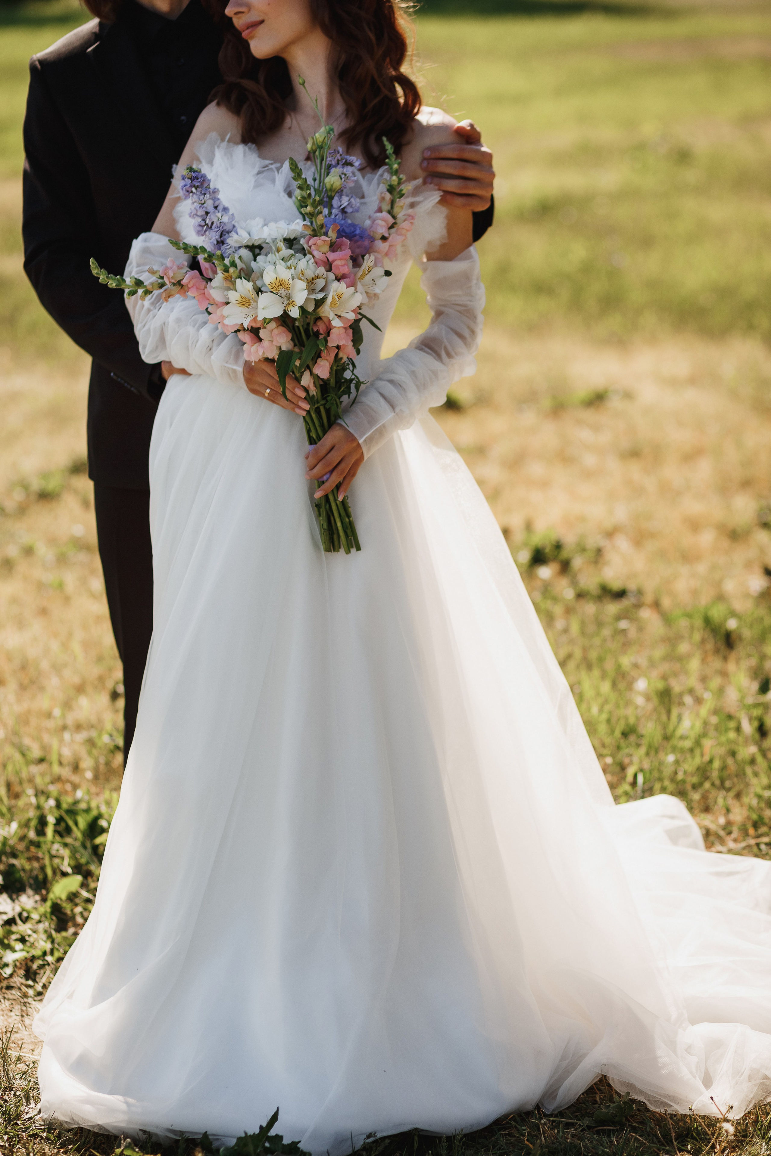 Свадебная фотосессия Михаила и Валерии на Чеховской набережной. Свадебный и семейный фотограф в Таганроге Бакарюк Антон